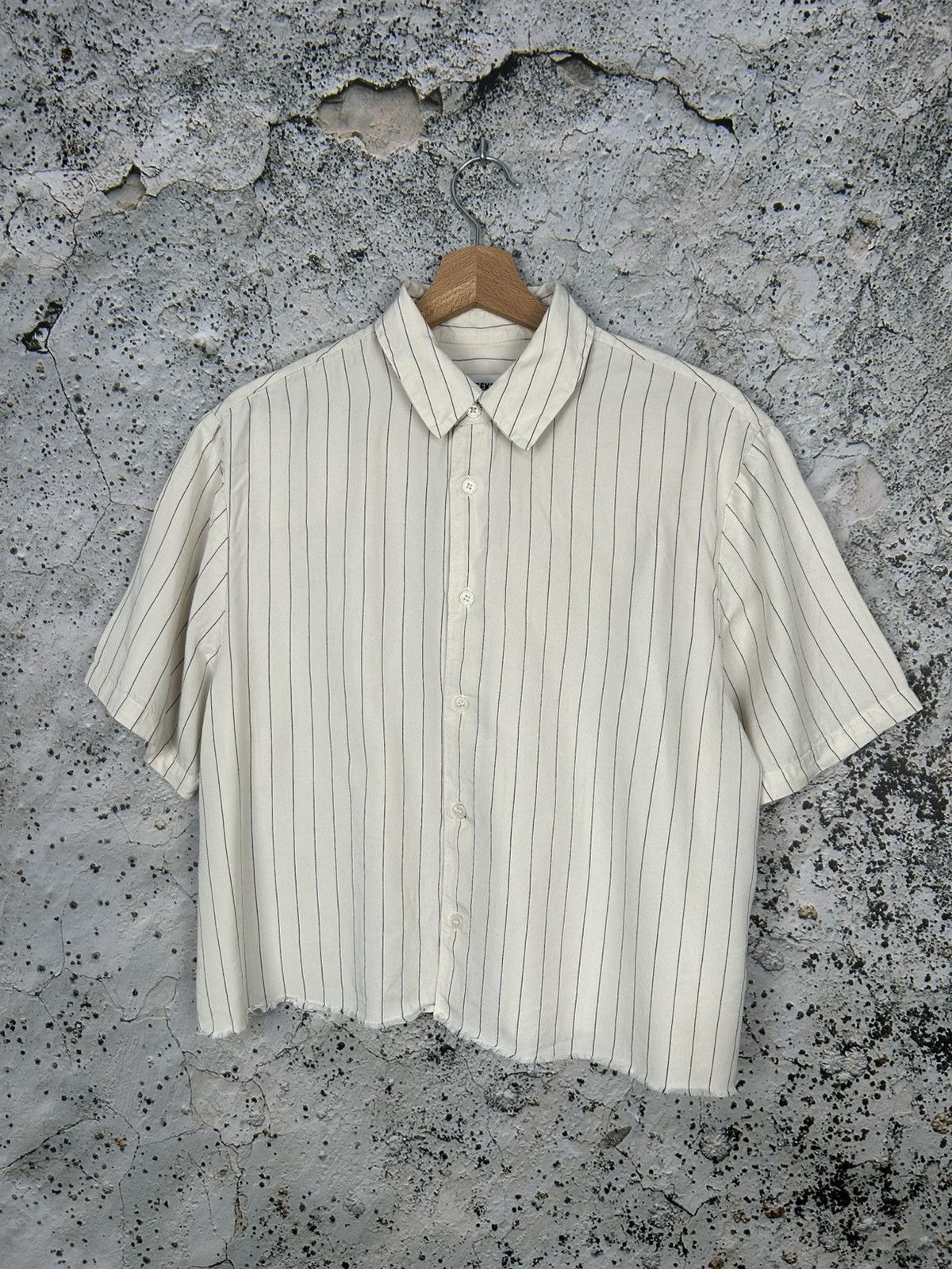 Weekday Weekday Cropped Boxy Shirt Stripe Avant Garde Skate Size US M / EU 48-50 / 2 - 1 Thumbnail