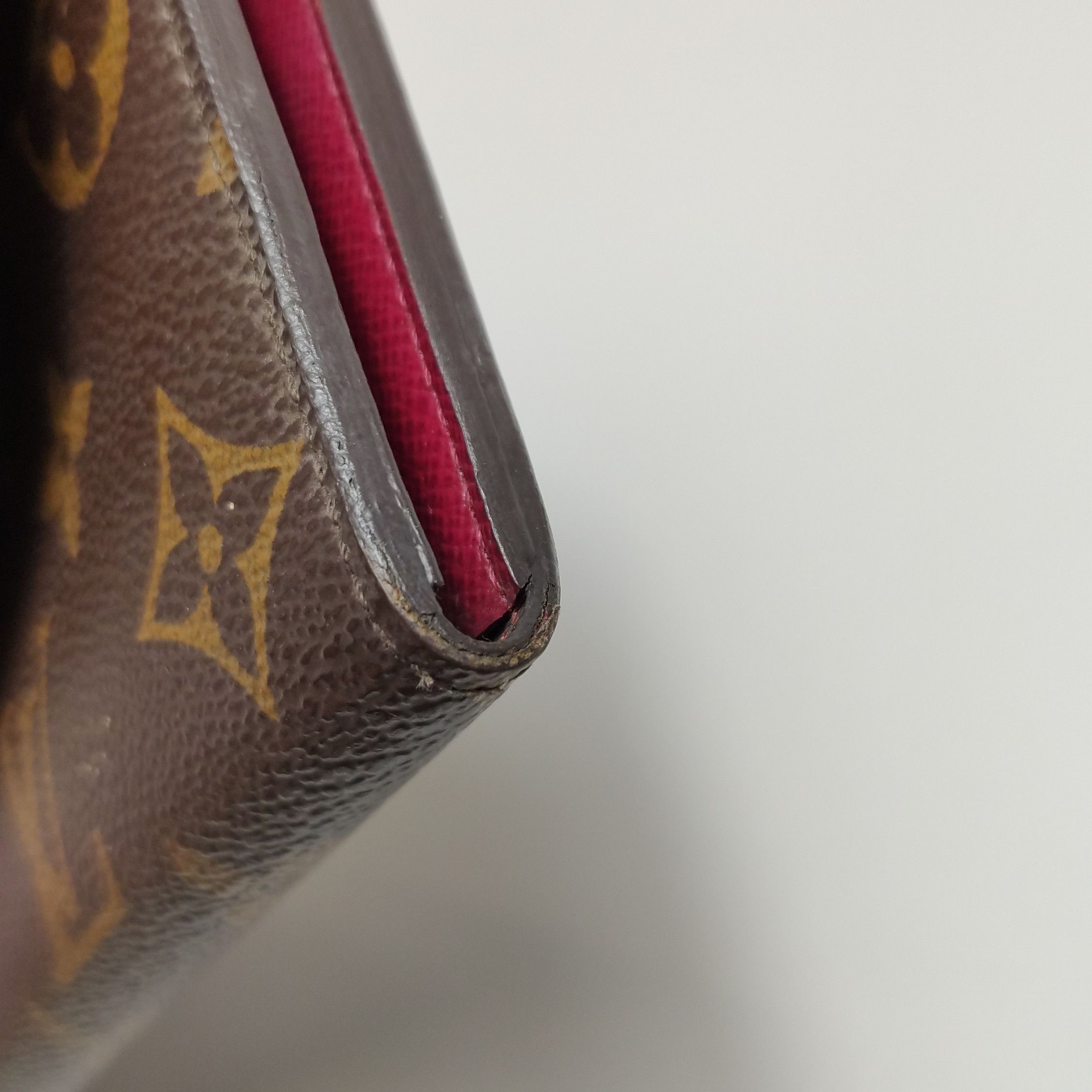 Louis Vuitton Louis Vuitton (LV) EmilieMonogram print snap wallet -y2506 Size ONE SIZE - 9 Thumbnail