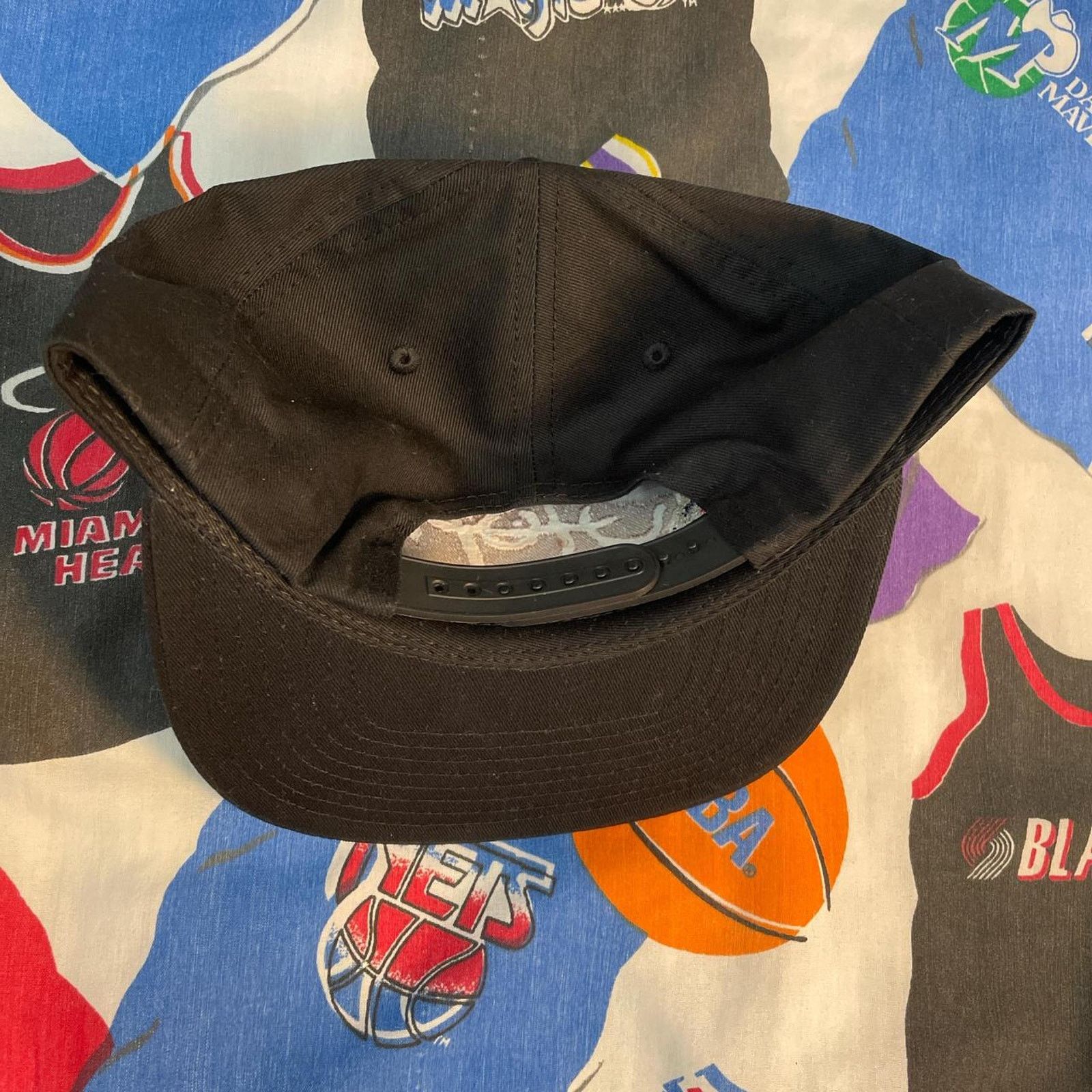 Travis Scott NWOT Travis Scott Utopia Embroidered Black Graphic Snapback Size ONE SIZE - 4 Thumbnail