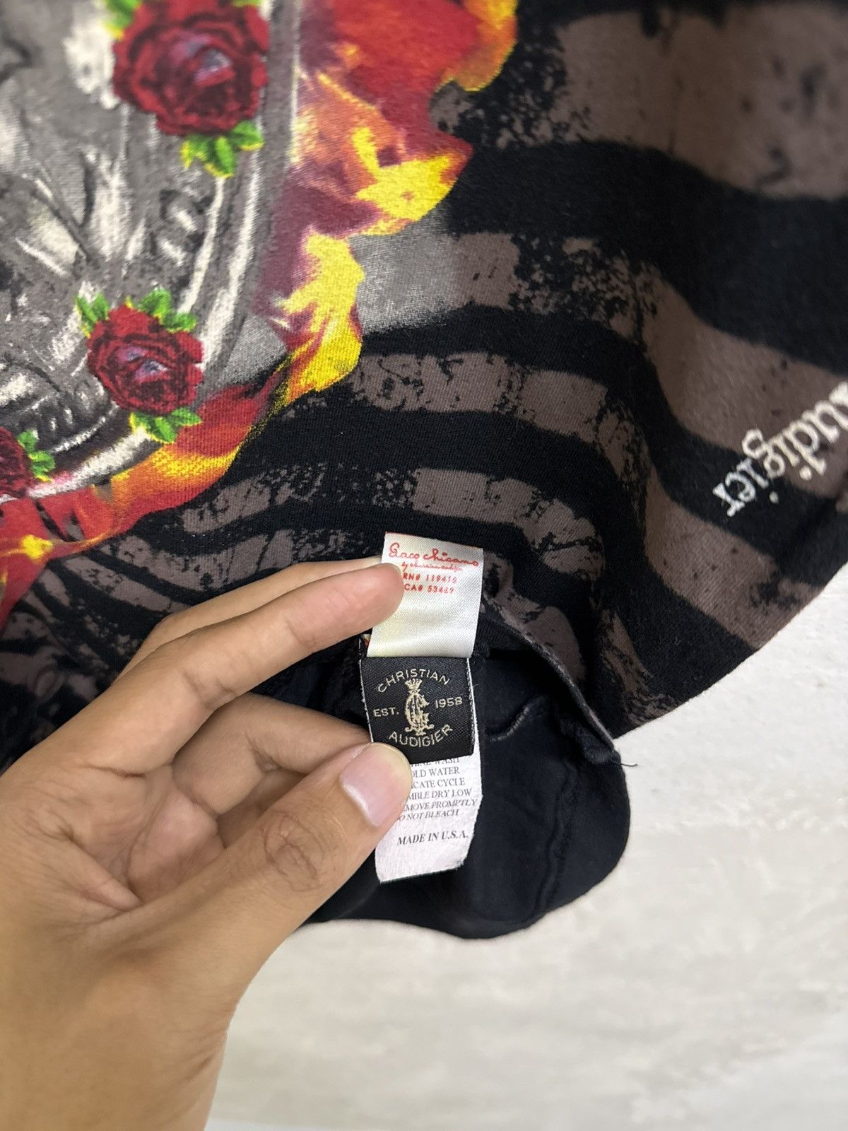 Ed Hardy 2000s Ed Hardy One Eyeball y2k Tee Size US M / EU 48-50 / 2 - 10 Thumbnail