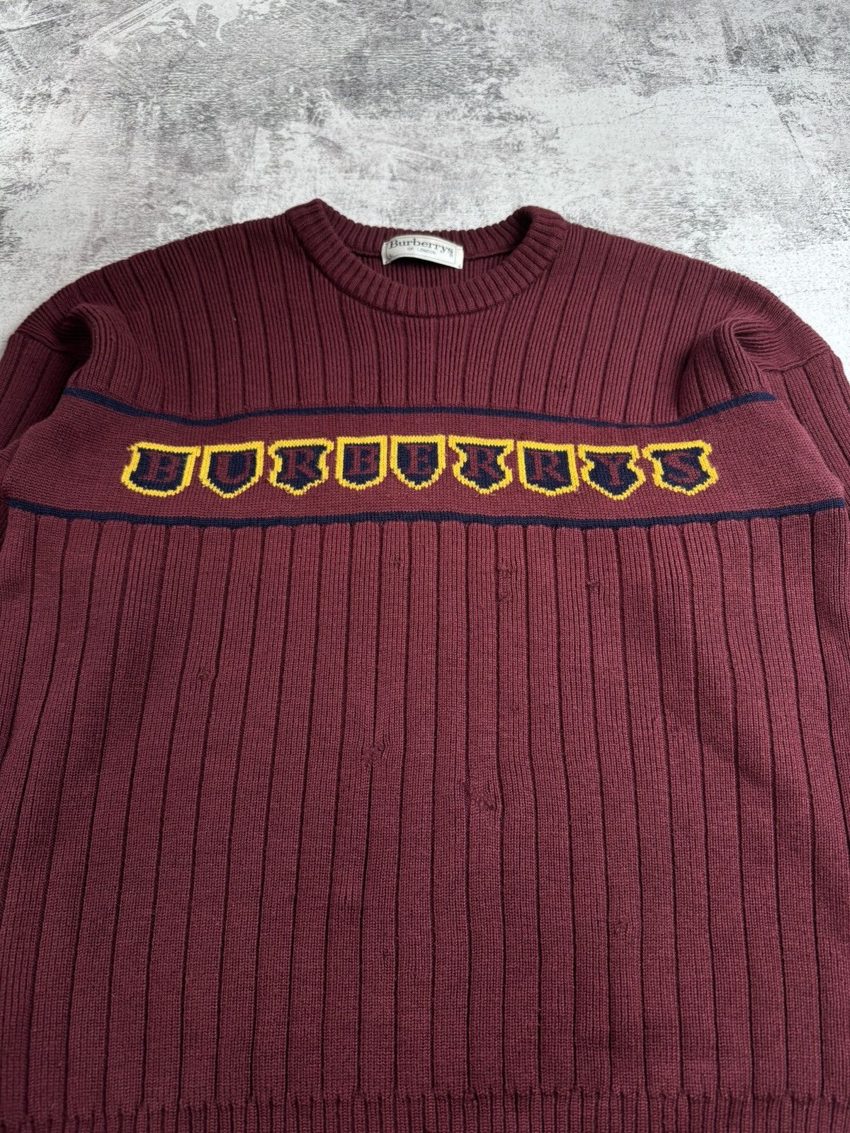Burberry Burberrys London Vintage Men’s Large Wool Red Spellout Knited Sweater Pullover Size US L / EU 52-54 / 3 - 6 Thumbnail