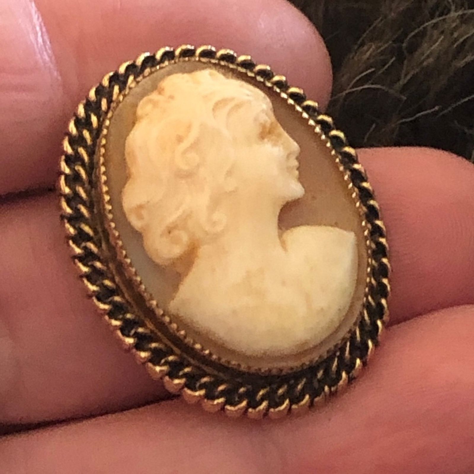 Jewelry Antique 1940s Catamore 1/20 12kt GF cameo brooch Size ONE SIZE - 8 Thumbnail