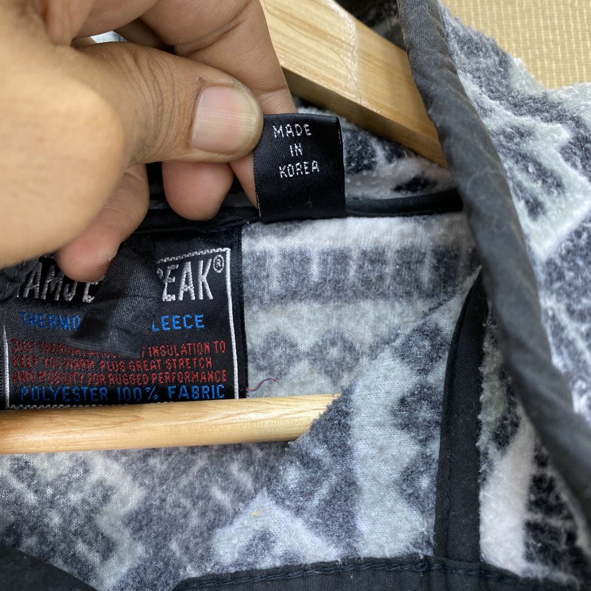L.L. Bean 🫶Vintage Ramjet Freak Thermo Fleece geometric Aztec pattern Size US M / EU 48-50 / 2 - 9 Thumbnail