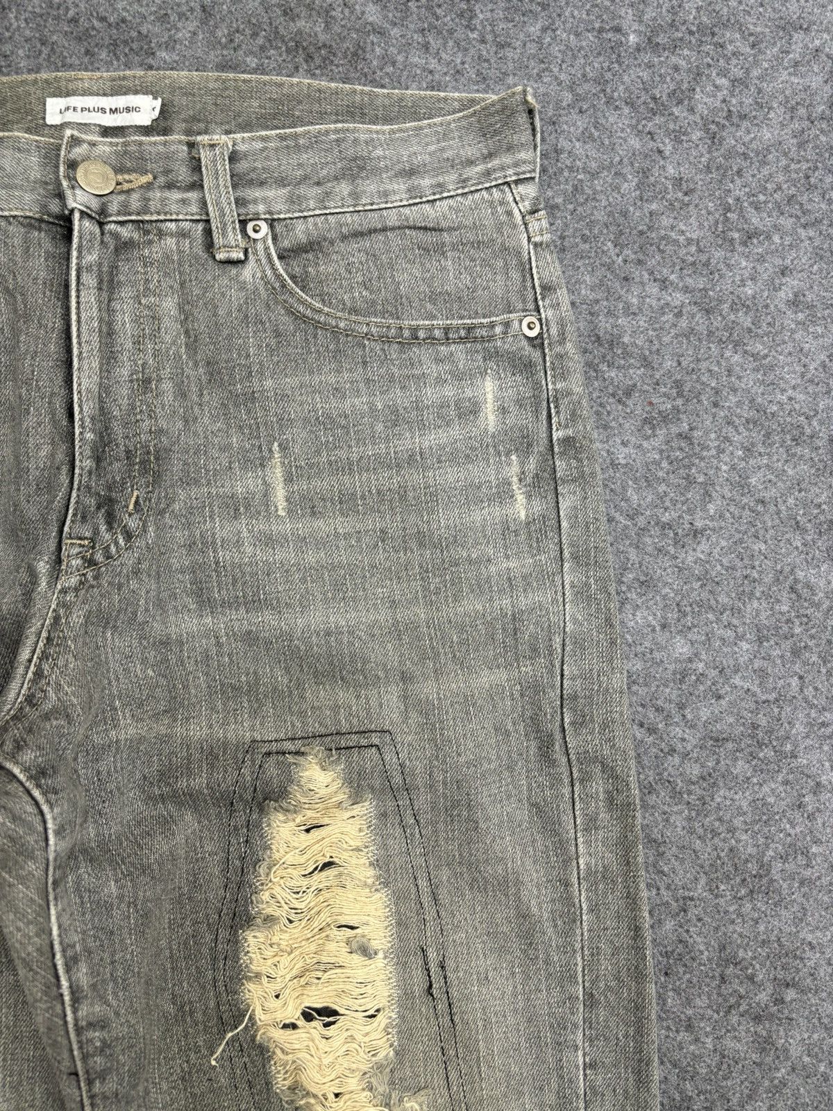 Designer 💥Insane 90s Jean💥LIFE PLUS MUSIC Japan Distressed Denim F550 Size US 31 - 4 Thumbnail