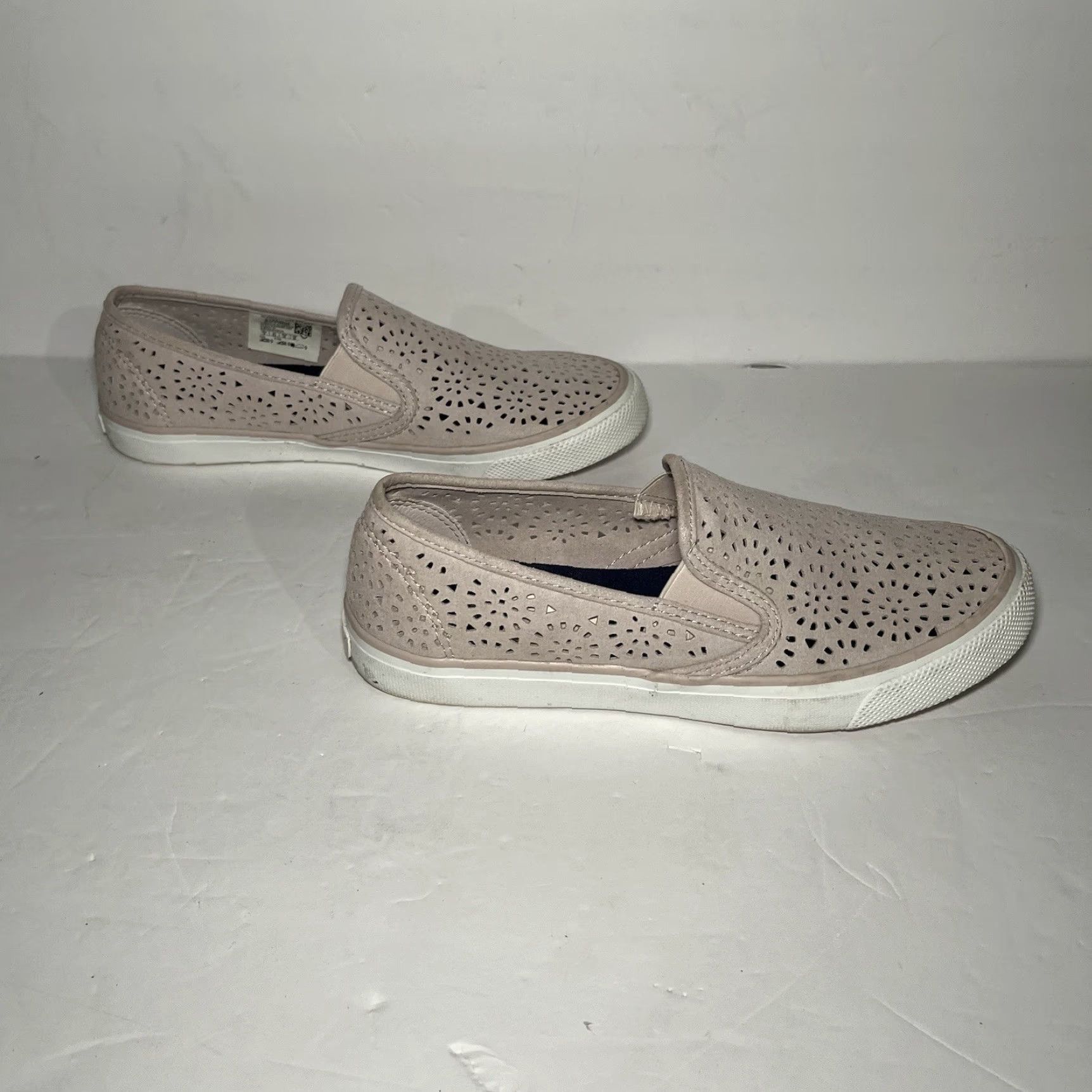 Sperry Sperry Seaside Perforated Leather Slip-On Sneakers Lilac sz 8 Women Fashion Sneakers Slip-On Leather M Shoes Lilac Sperry STS83504 Womens Size US 6 / IT 36 - 5 Thumbnail