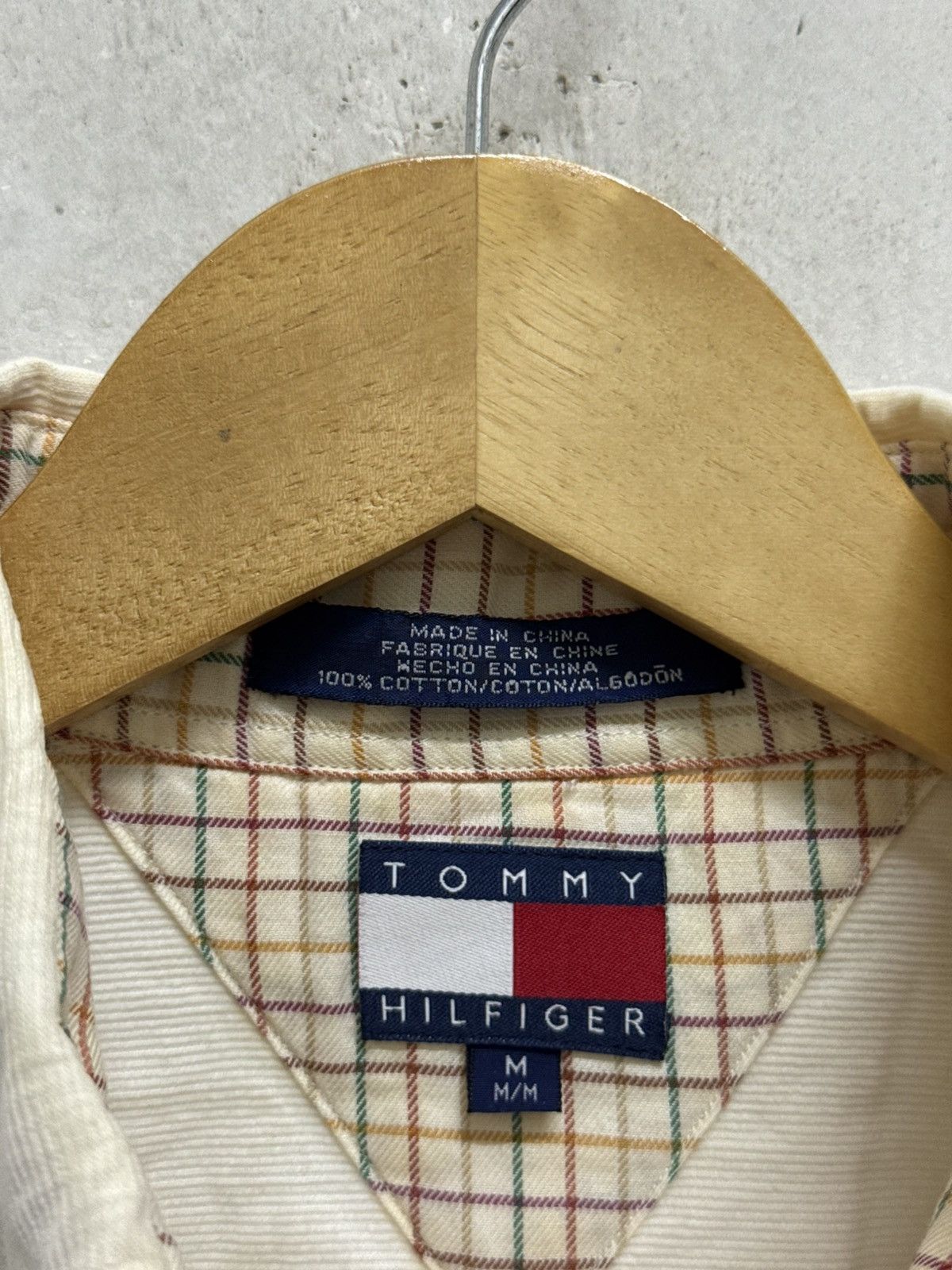 Tommy Hilfiger Vintage Tommy Hilfiger Corduroy Shirt Size US M / EU 48-50 / 2 - 4 Thumbnail