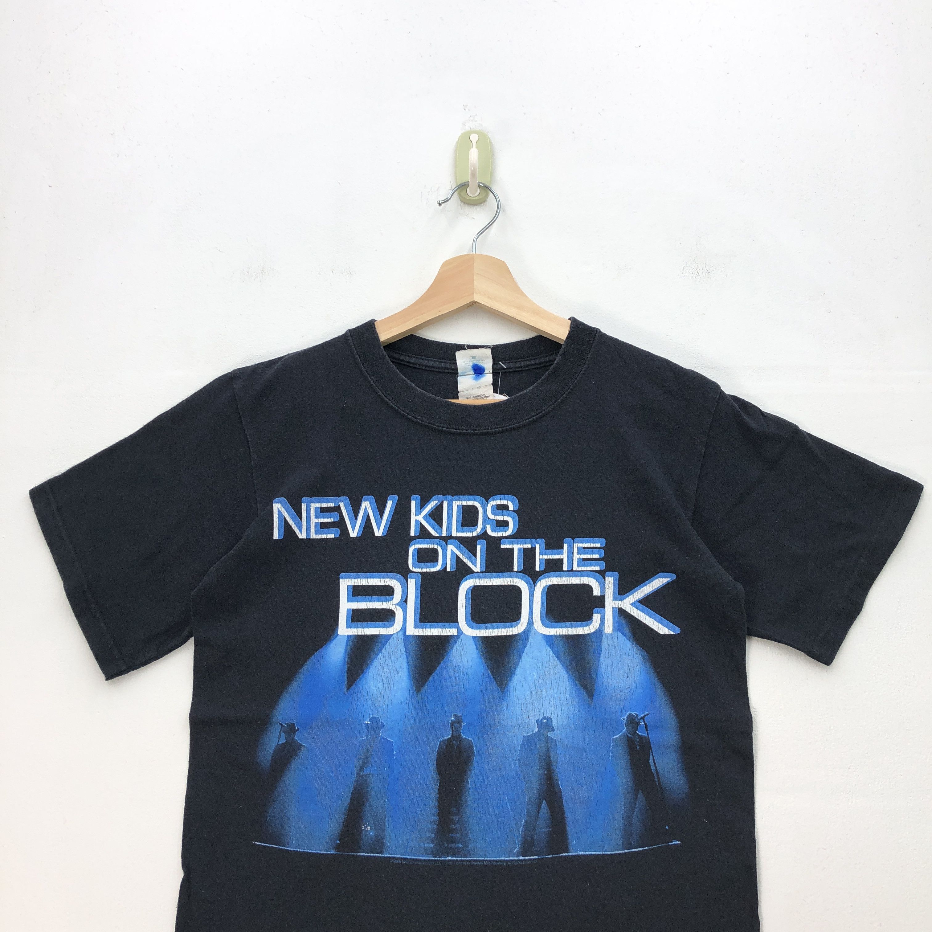 Band Tees Vintage New Kids on The Block T Shirt Rock Band 56789 Size US S / EU 44-46 / 1 - 3 Thumbnail