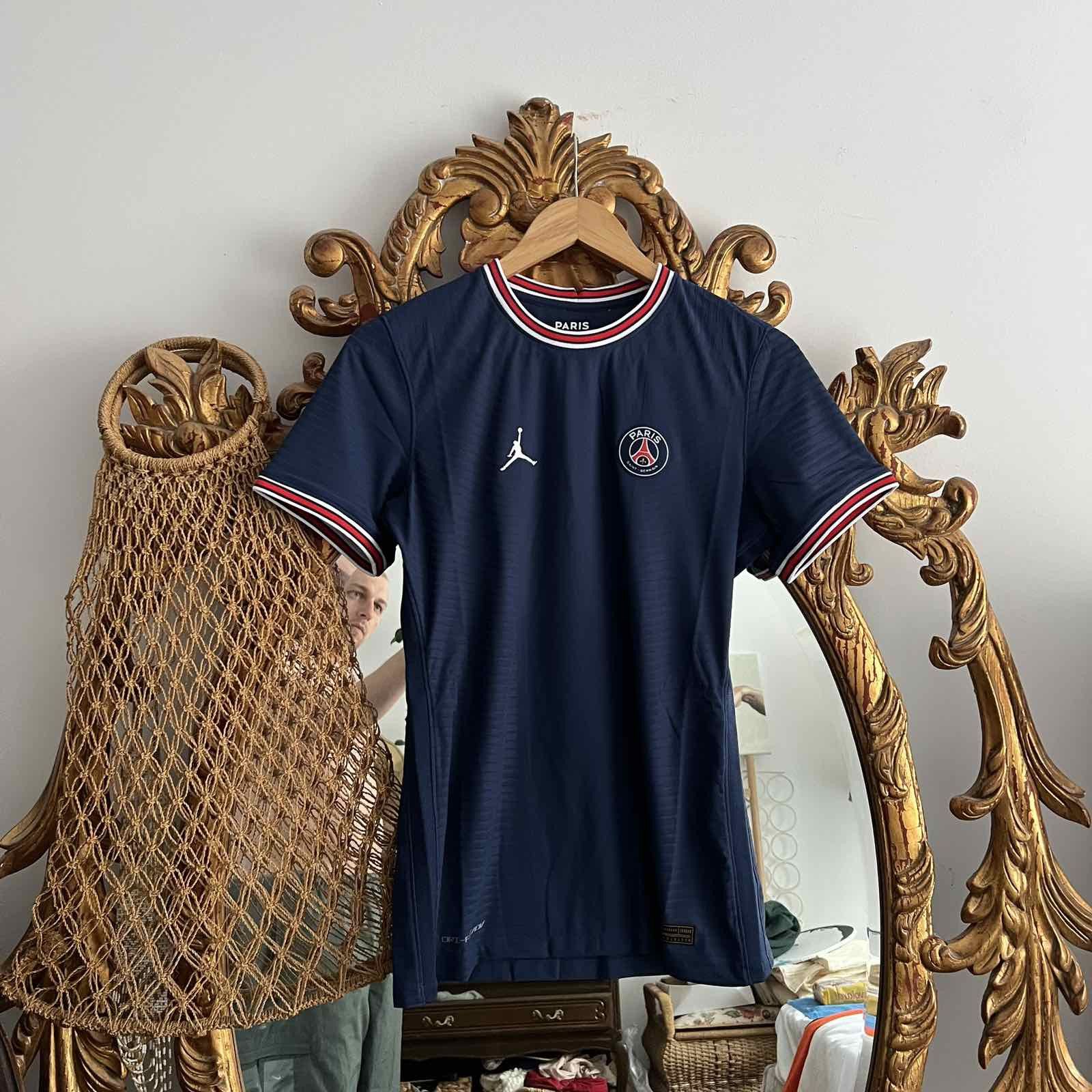 Jordan Brand JORDAN PSG AWAY SOCCER JERSEY MATCH WORN FOOTBALL SHIRT Sz M Size US M / EU 48-50 / 2 - 1 Thumbnail