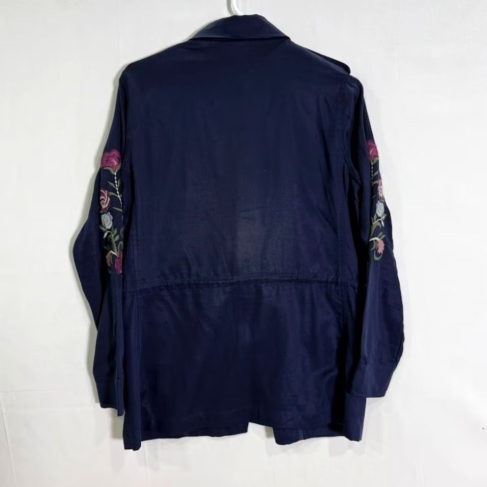 BB Dakota BB Dakota Jacket Women’s Small Navy Floral Embroidered Utility Zip Front Size S / US 4 / IT 40 - 2 Thumbnail