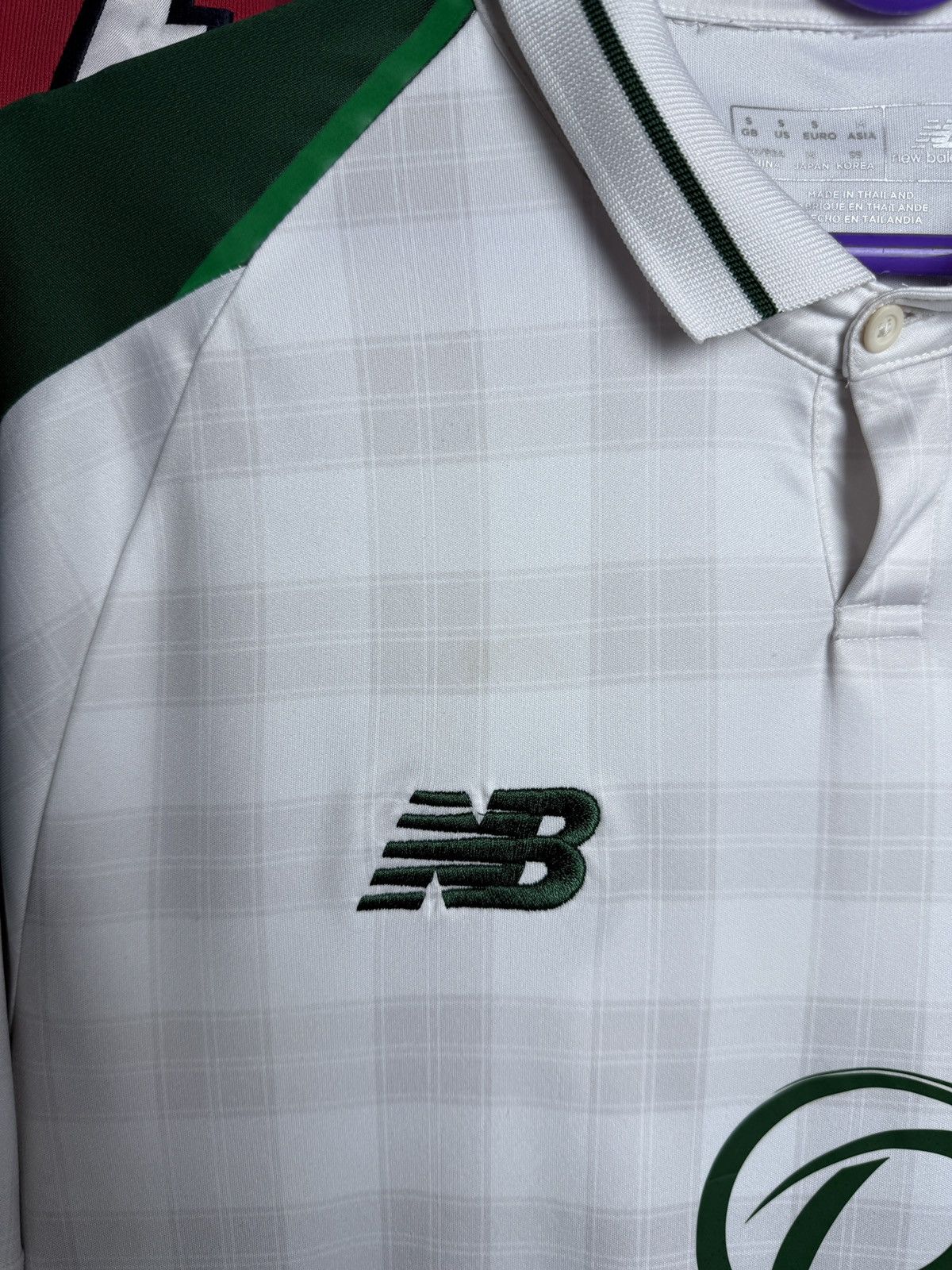New Balance Mens Vintage New Balance Celtic T Shirt tee soccer jersey Size US S / EU 44-46 / 1 - 13 Thumbnail
