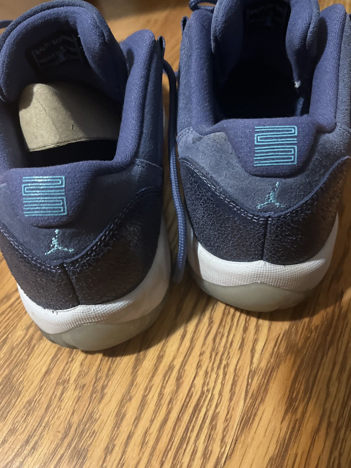 Jordan Brand Air Jordan 11 Size US 7.5 / EU 40-41 - 4 Thumbnail