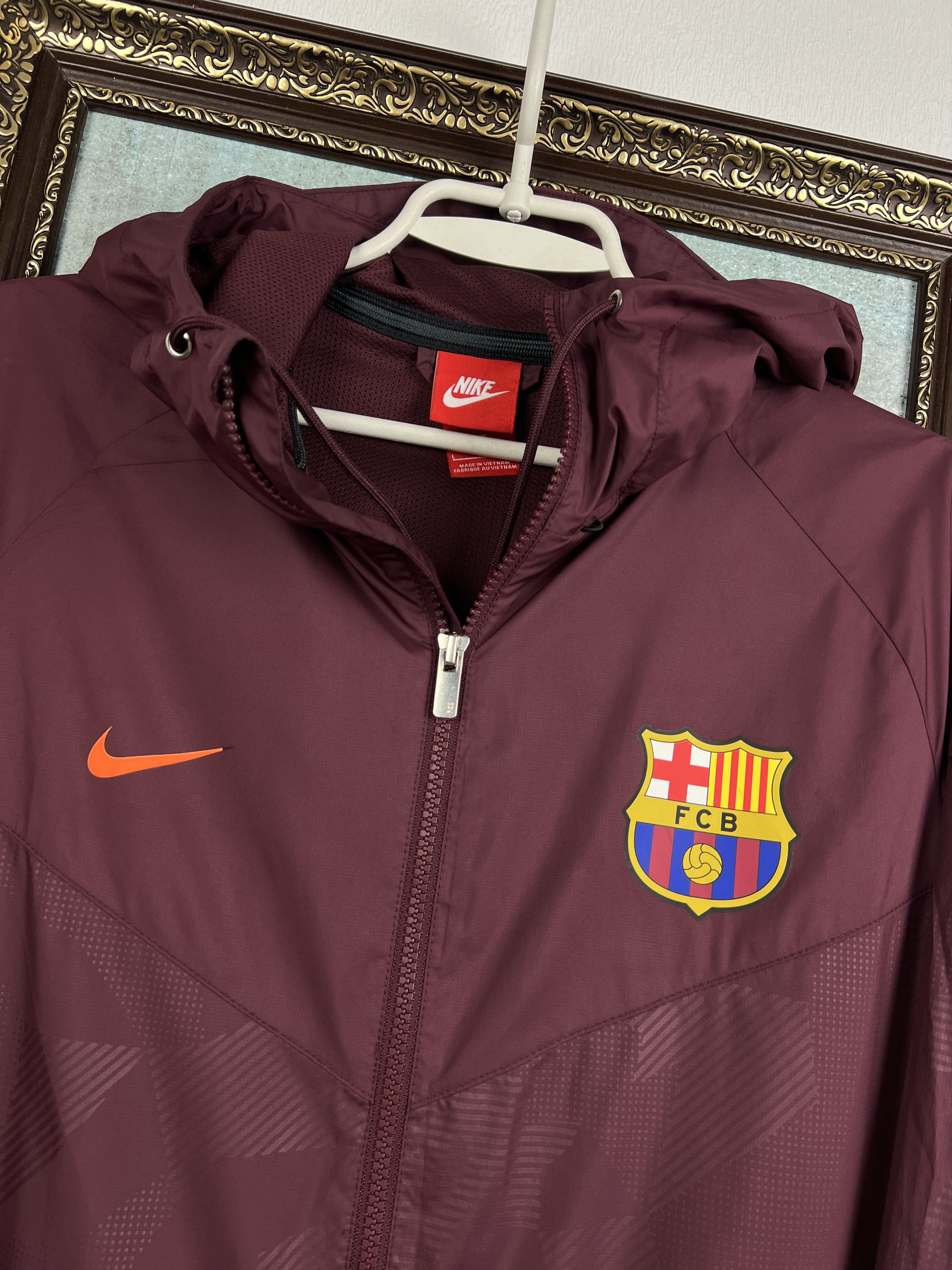 Nike Nike Barcelona Football Hooded Jacket Soccer Track Top Rare Size US L / EU 52-54 / 3 - 3 Thumbnail