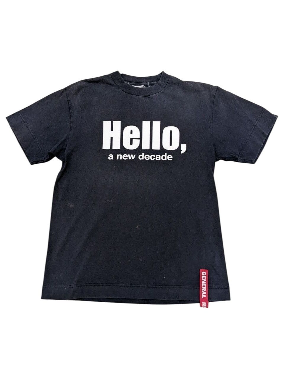 General Research VINTAGE 10th ANNIVERSARY HELLO NEW DECADE GENERAL RESEARCH T Size US M / EU 48-50 / 2 - 1 Thumbnail