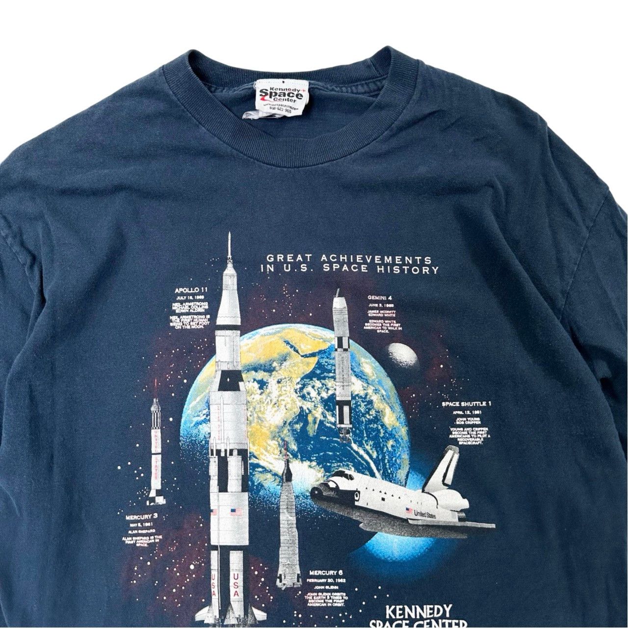 Vintage Vintage 00s Kennedy Space Station Graphic Space T Shirt Size US XL / EU 56 / 4 - 2 Thumbnail