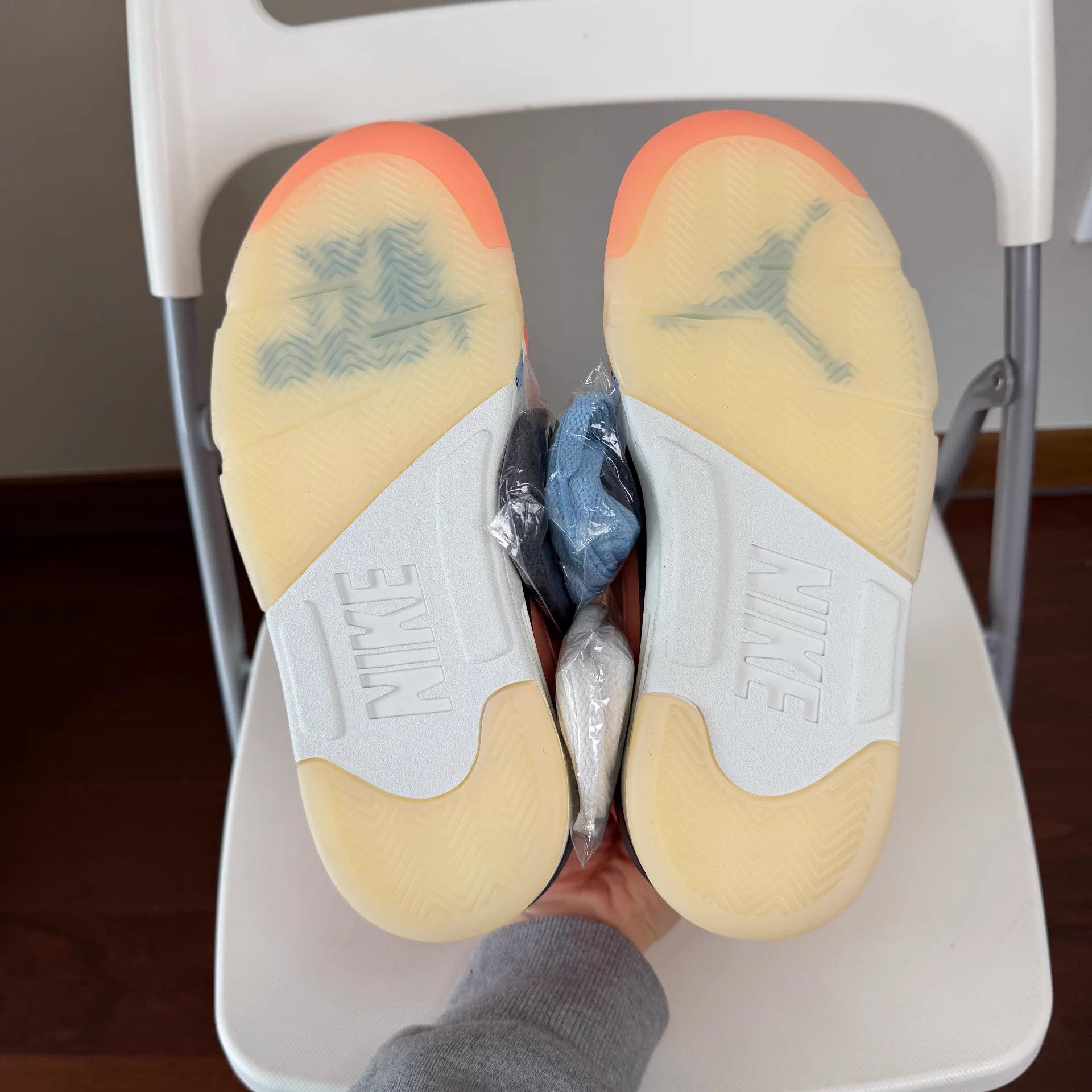 Dj Khaled DJ Khaled x Jordan 5 'Crimson Bliss' H.T. Unisex Size US 7.5 / EU 40-41 - 5 Thumbnail