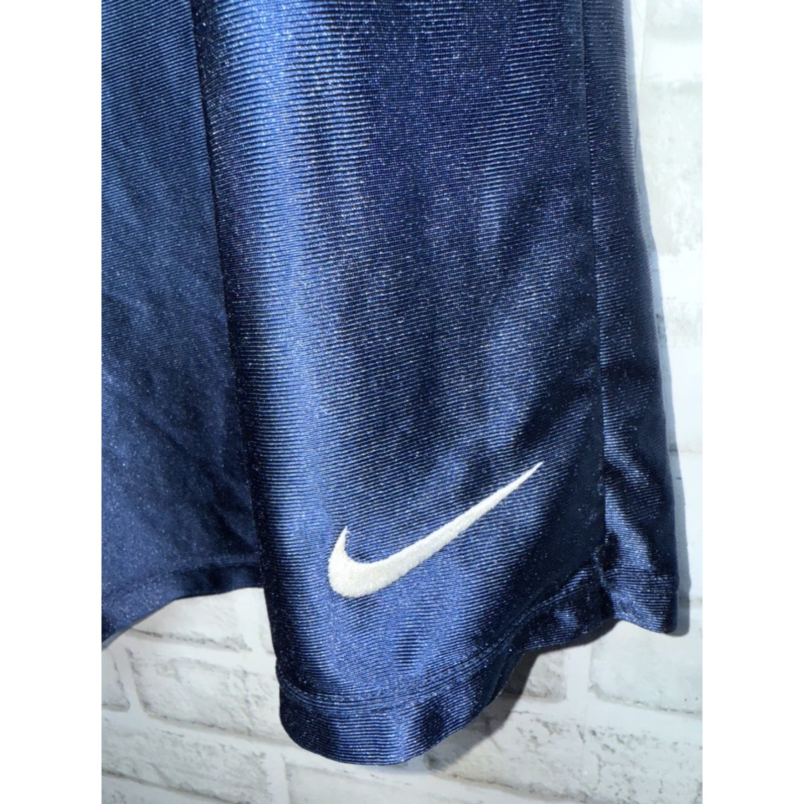Nike VINTAGE Nike Drawstring Basketball Shorts Blue XL Mens Swoosh USA Size US 36 / EU 52 - 2 Thumbnail