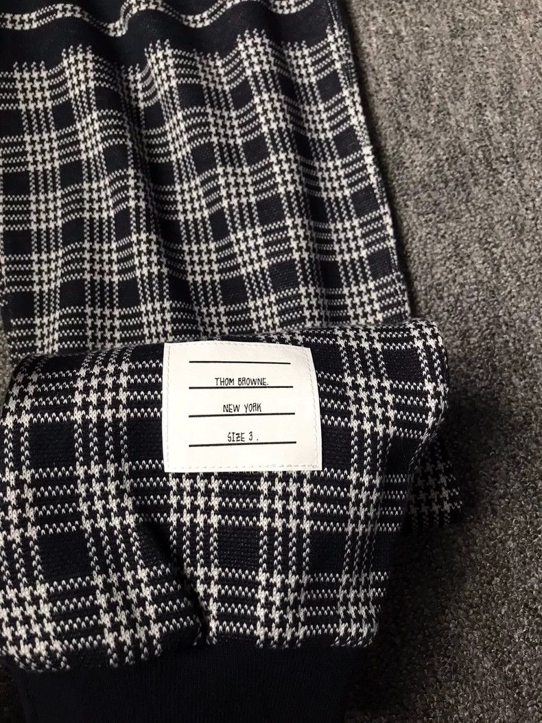 Thom Browne Thom Browne size3 Classic four-barrel trousers with a check Size US 27 - 3 Thumbnail