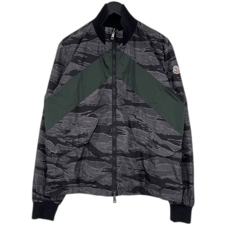Moncler Moncler Camo Reversible Jacket with Sleeve Tag Size US M / EU 48-50 / 2 - 1 Thumbnail