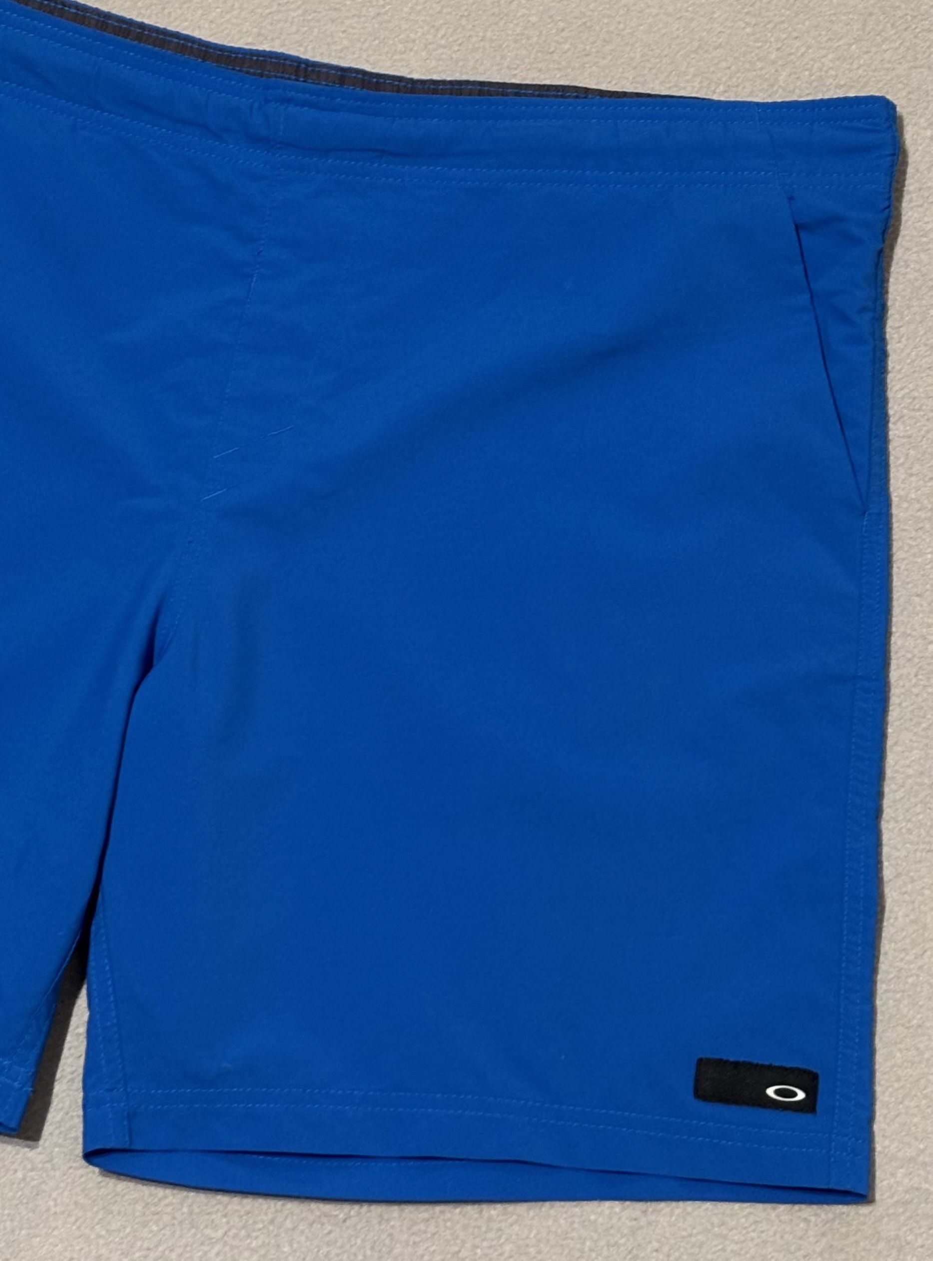 Oakley Oakley Sports Shorts Size XXL Size US 37 - 3 Thumbnail