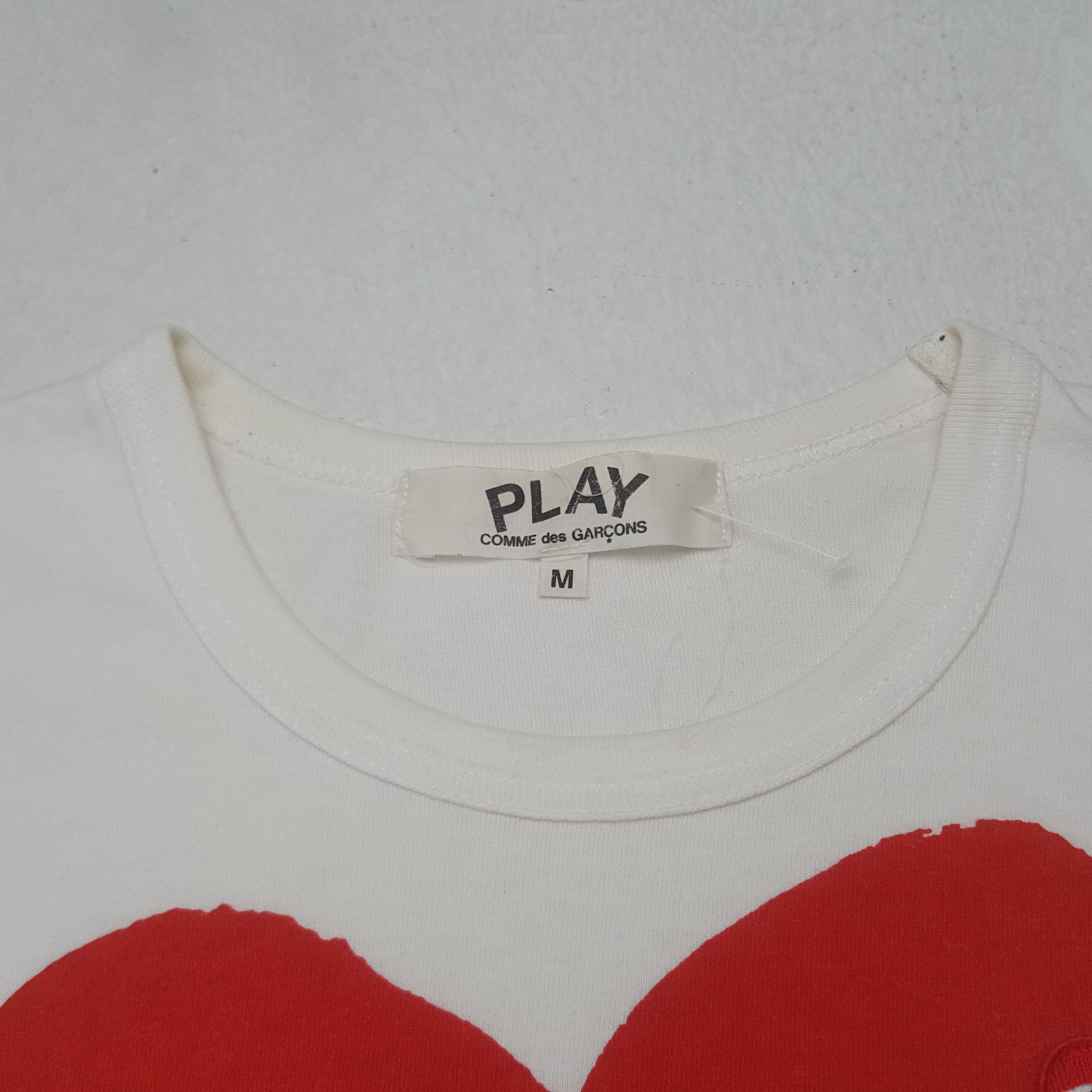 Comme des Garcons PLAY Vintage Play Comme des Garcons Big Red Logo tshirt Size XS / US 0-2 / IT 36-38 - 5 Thumbnail