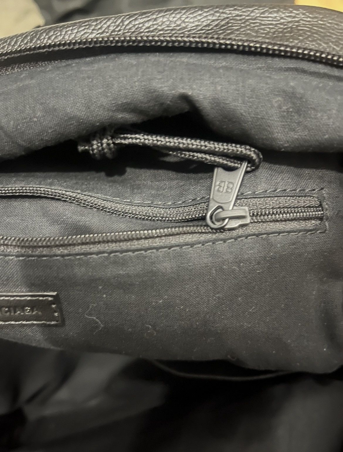 Balenciaga Balenciaga leather explorer sling backpack ! Size ONE SIZE - 9 Thumbnail