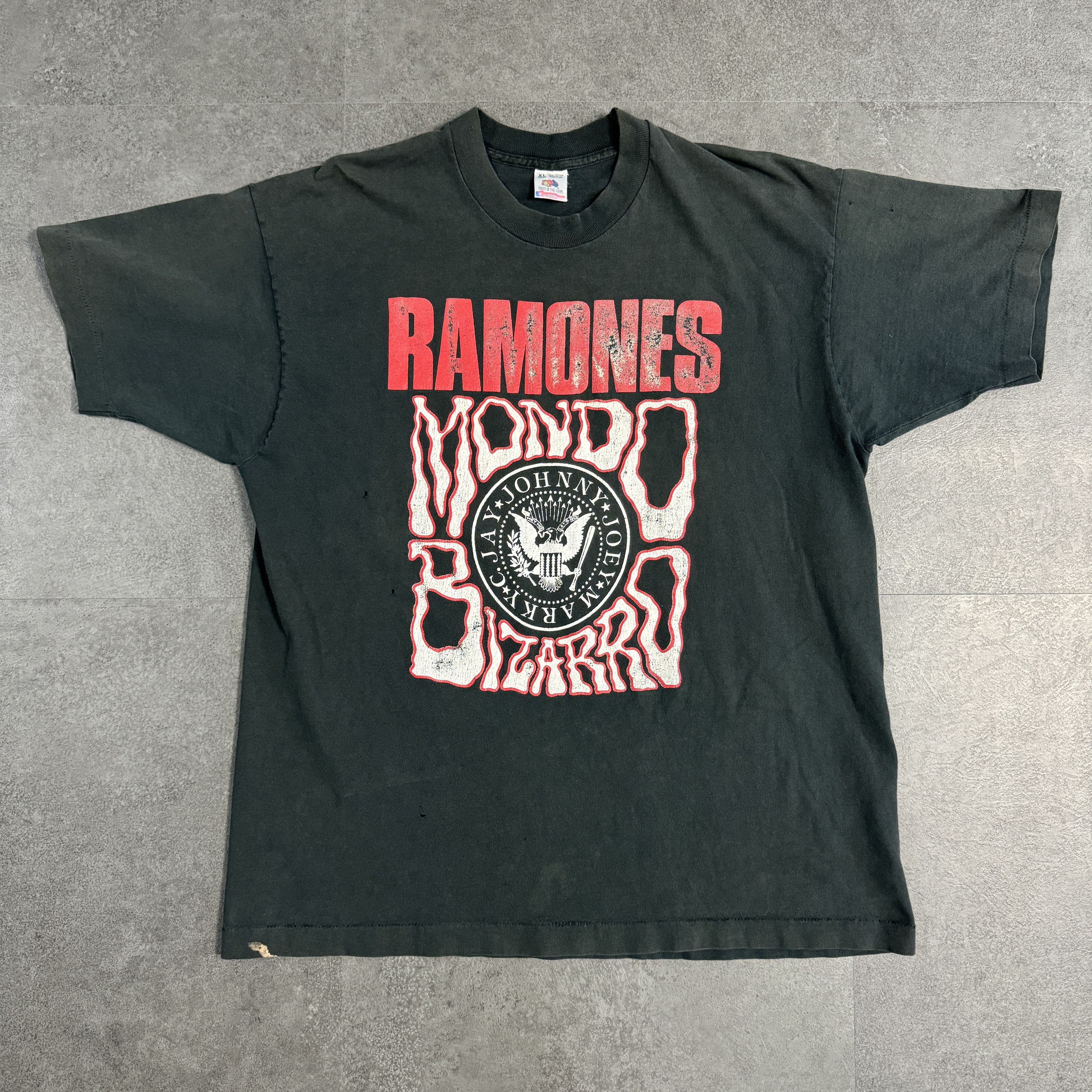 Band Tees Vintage 90s Ramones Mondo Bizarro T-shirt Size US XL / EU 56 / 4 - 1 Thumbnail