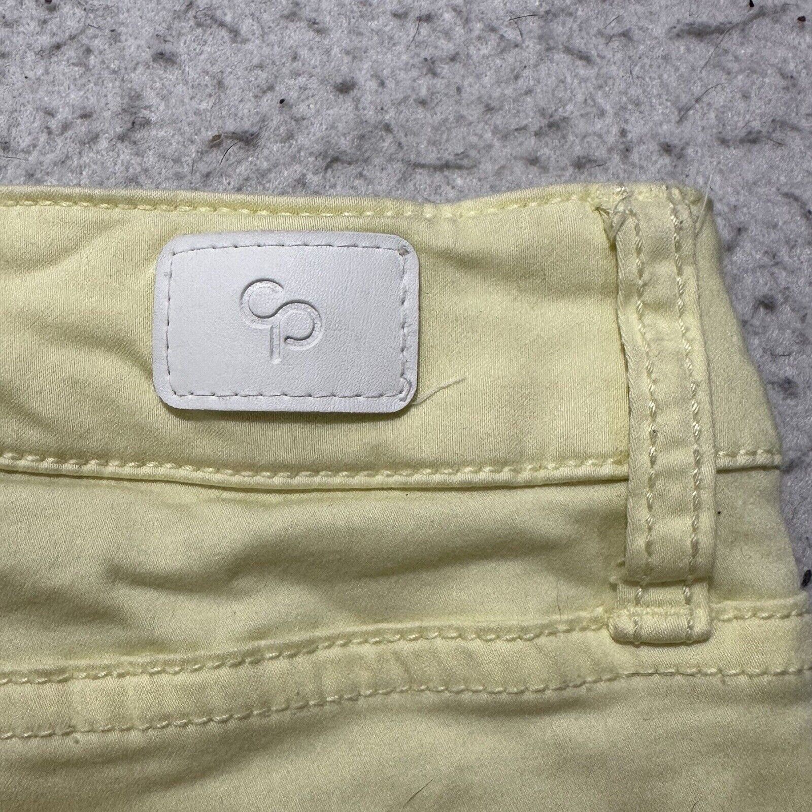 Other Celebrity Pink 7 / 28 Jean Shorts 3" Inseam Yellow Size 32" / US 10 / IT 46 - 10 Thumbnail