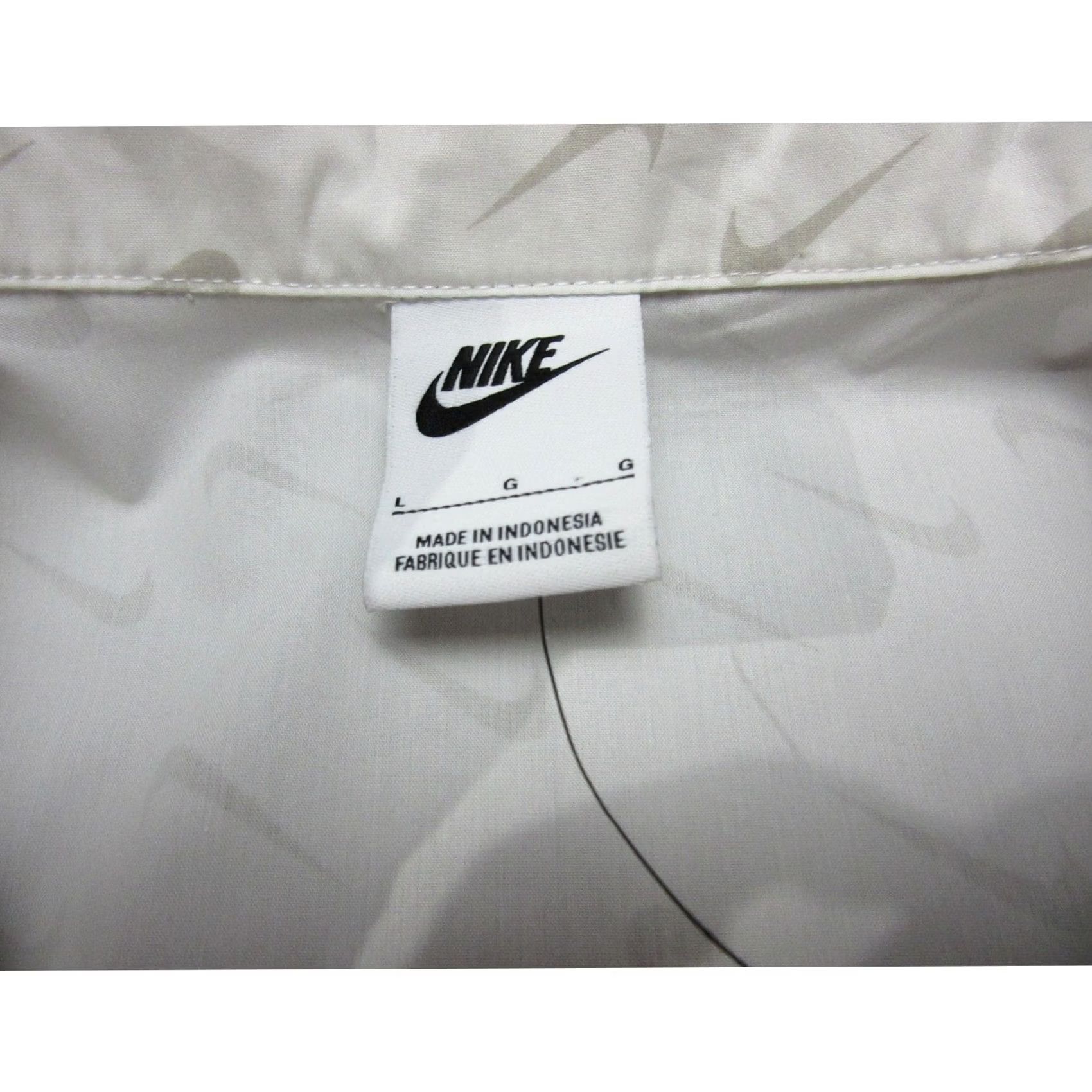 Nike Nike Shirt Womens L Sail White Button Up New Swoosh AOP Monogram Oversize Size L / US 10 / IT 46 - 6 Thumbnail