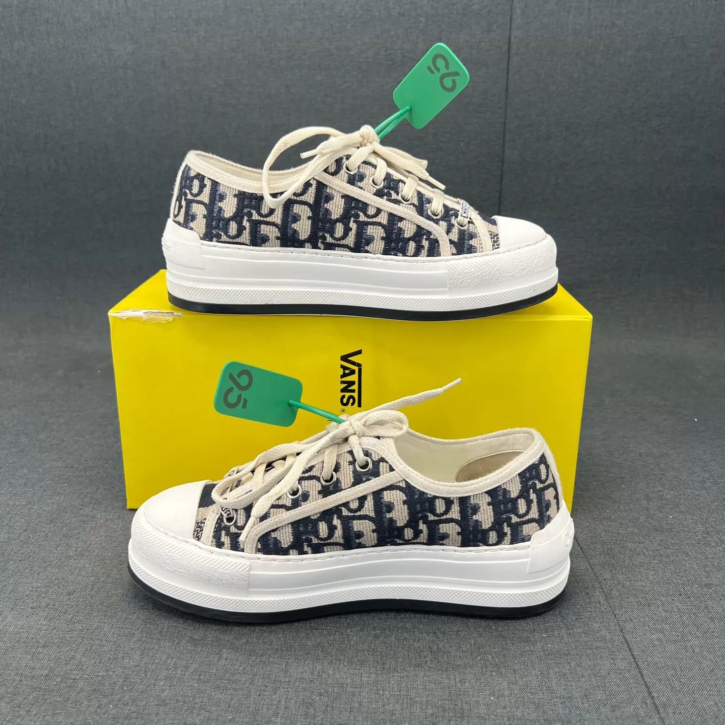 Dior Dior Walk Black & White Full Print 36 NIB Size US 5.5 / IT 35.5 - 3 Thumbnail