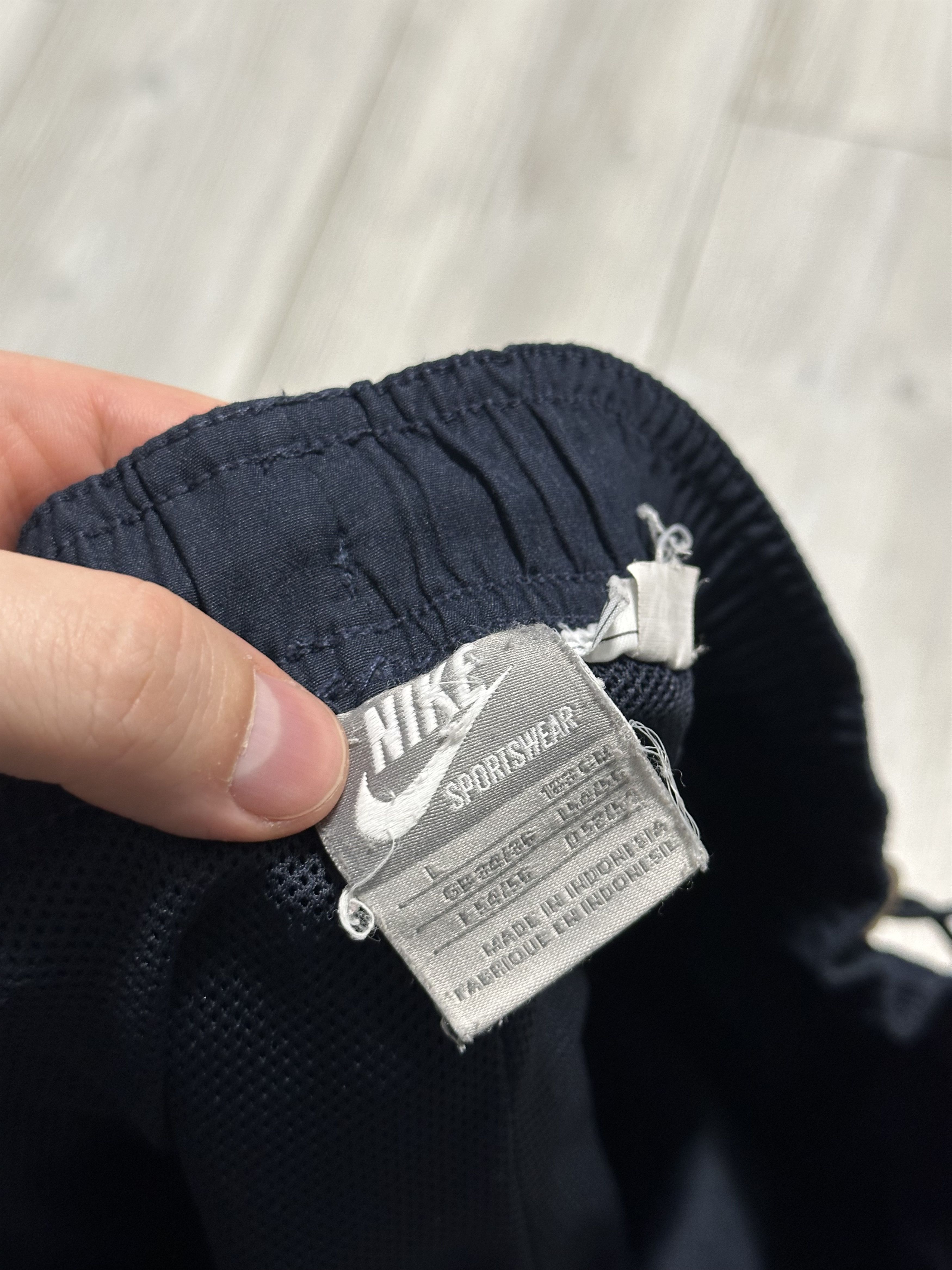Nike Vintage Nike Nylon Track Pants Drill Y2K Style Baggy Size L Size US 34 / EU 50 - 5 Thumbnail