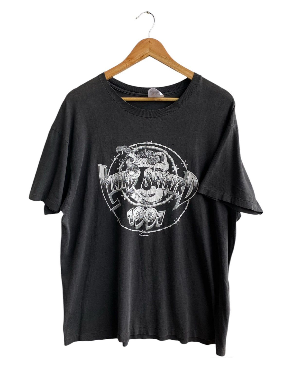 Band Tees × Vintage Vintage 90s Distressed Lynyrd Skynyrd band tee Size US XL / EU 56 / 4 - 1 Thumbnail