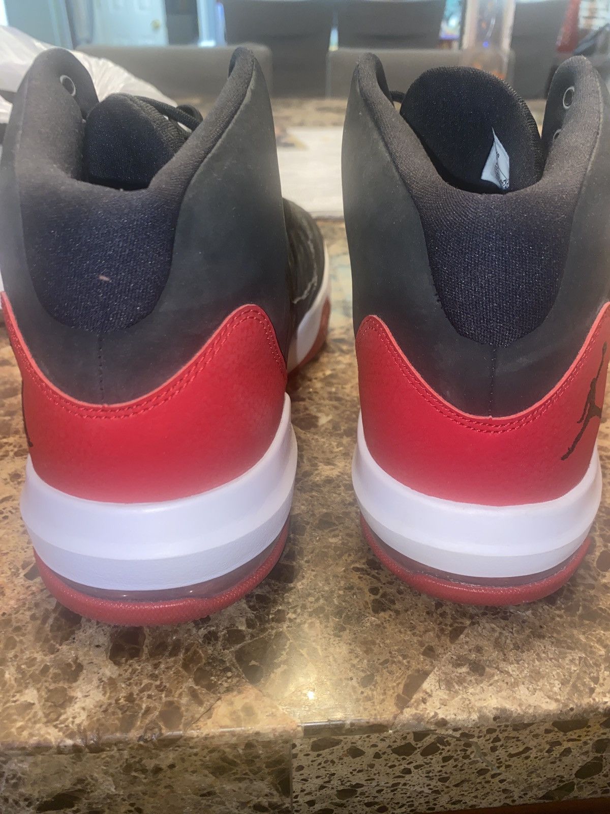 Jordan Brand × Nike Nike Jordan Max Aura black red Size US 12 / EU 45 - 6 Thumbnail