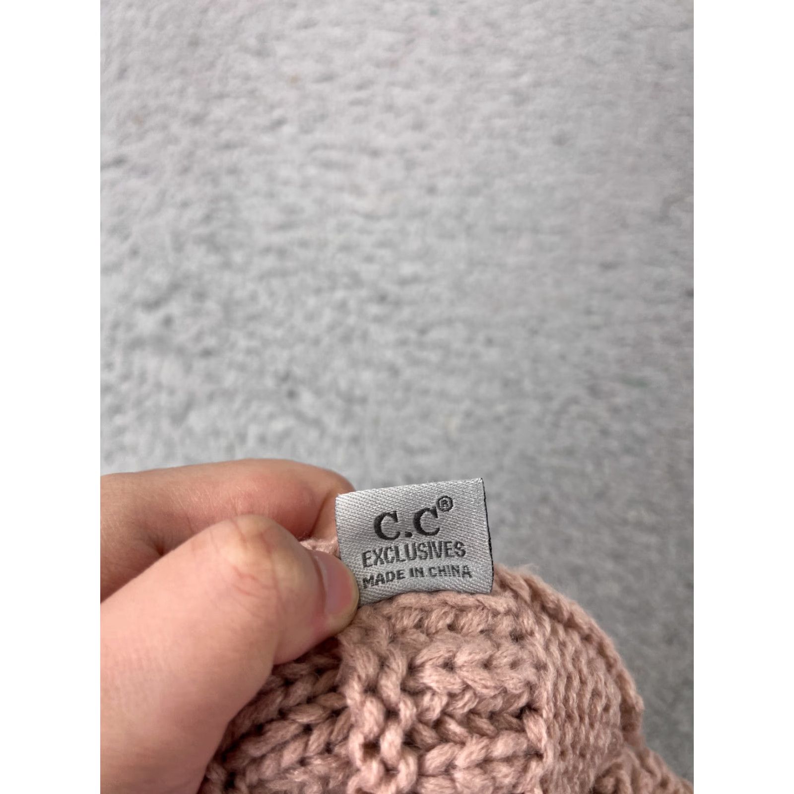 Vintage C.C Exclusives Beanie Womens One Size Pink Acrylic Knit Logo Winter Ski Womens Size ONE SIZE - 7 Thumbnail