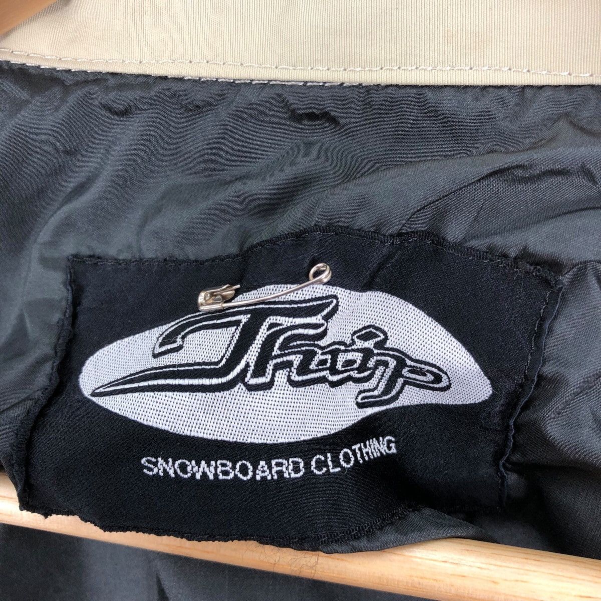 Vintage Vintage JFUIJO SNOWBOARD CLOTHING Surf Surfing Jacket Size US L / EU 52-54 / 3 - 7 Thumbnail