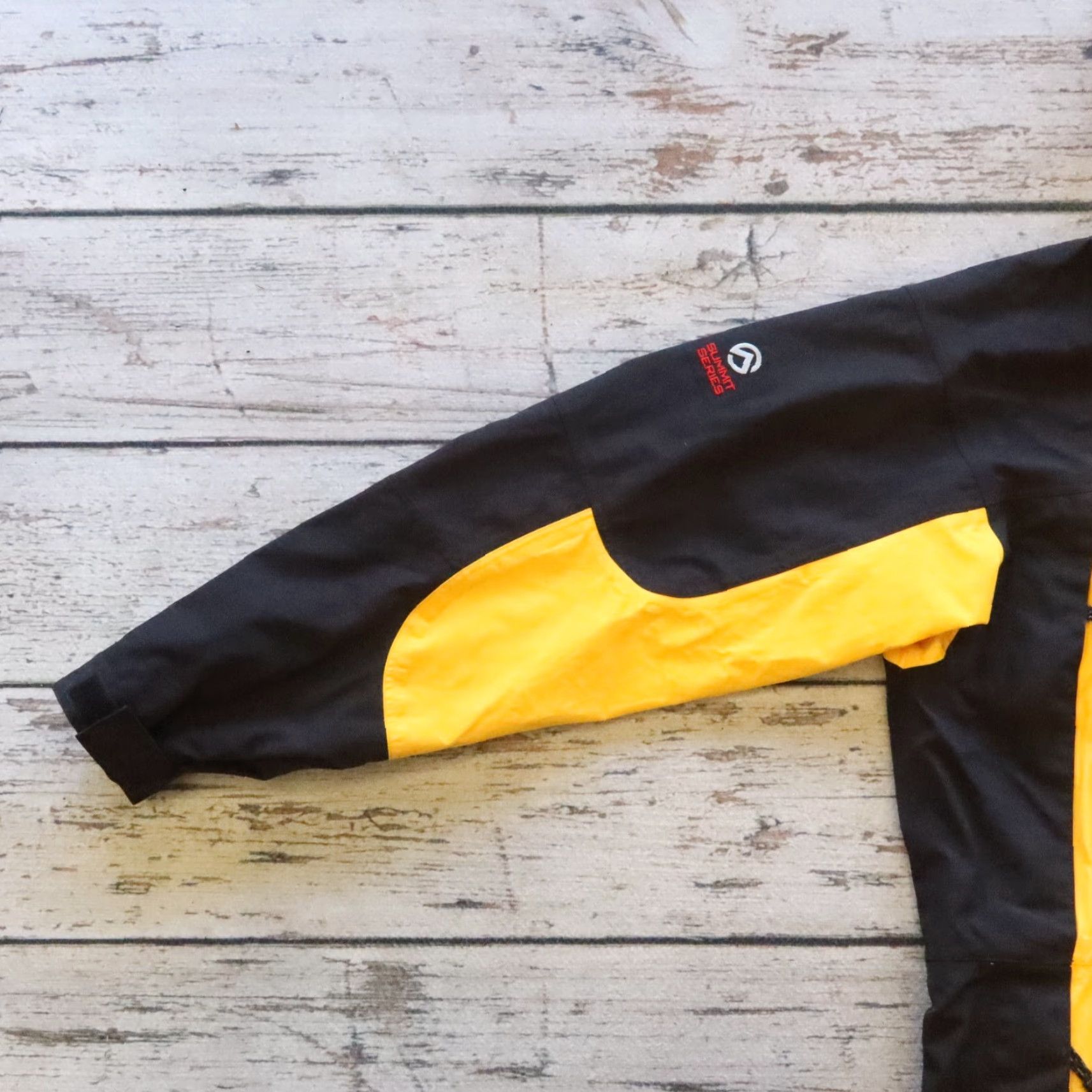 The North Face Vintage The North Face Summit Series Goretex XCR Mountain Parka Jacket L Yellow Mens Size US L / EU 52-54 / 3 - 5 Thumbnail
