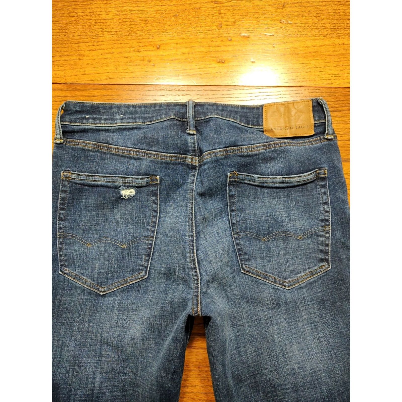 American Eagle Outfitters American Eagle Jeans Mens Blue 32x31 Athletic Skinny Distressed Airflex Denim Size US 32 / EU 48 - 3 Thumbnail