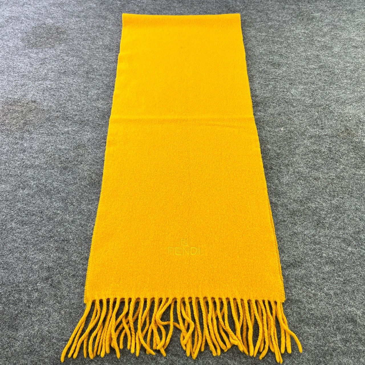 Vintage Vintage Wool Fendi Scarf / Muffler / Neckwear T749 Size ONE SIZE - 1 Thumbnail