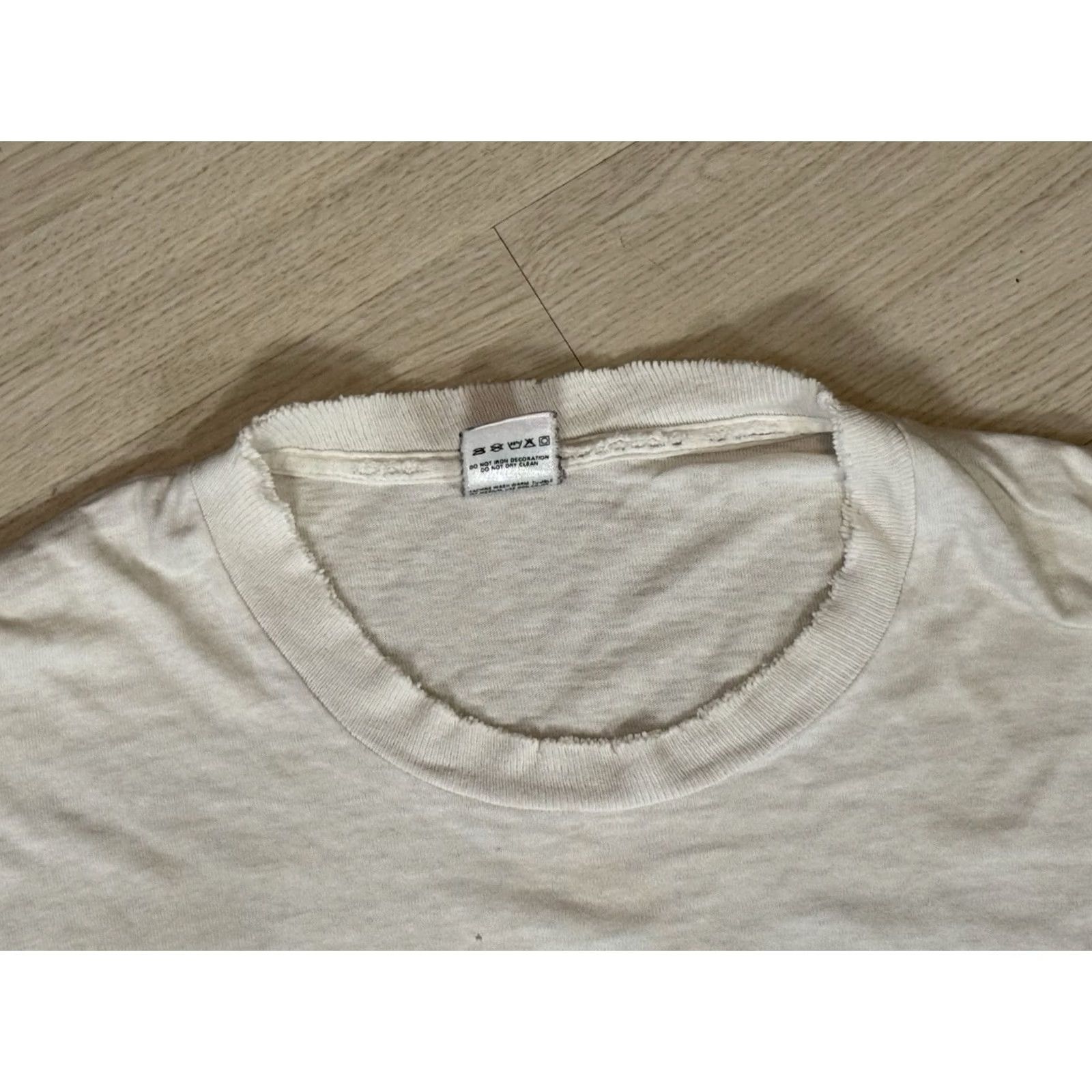 Fruit Of The Loom VINTAGE CIA Off Campus Shirt XL Kent State Massacre Fruit Loom Resist Antifa Men’s/Unisex Shirts (T-Shirt) Size US XL / EU 56 / 4 - 6 Thumbnail
