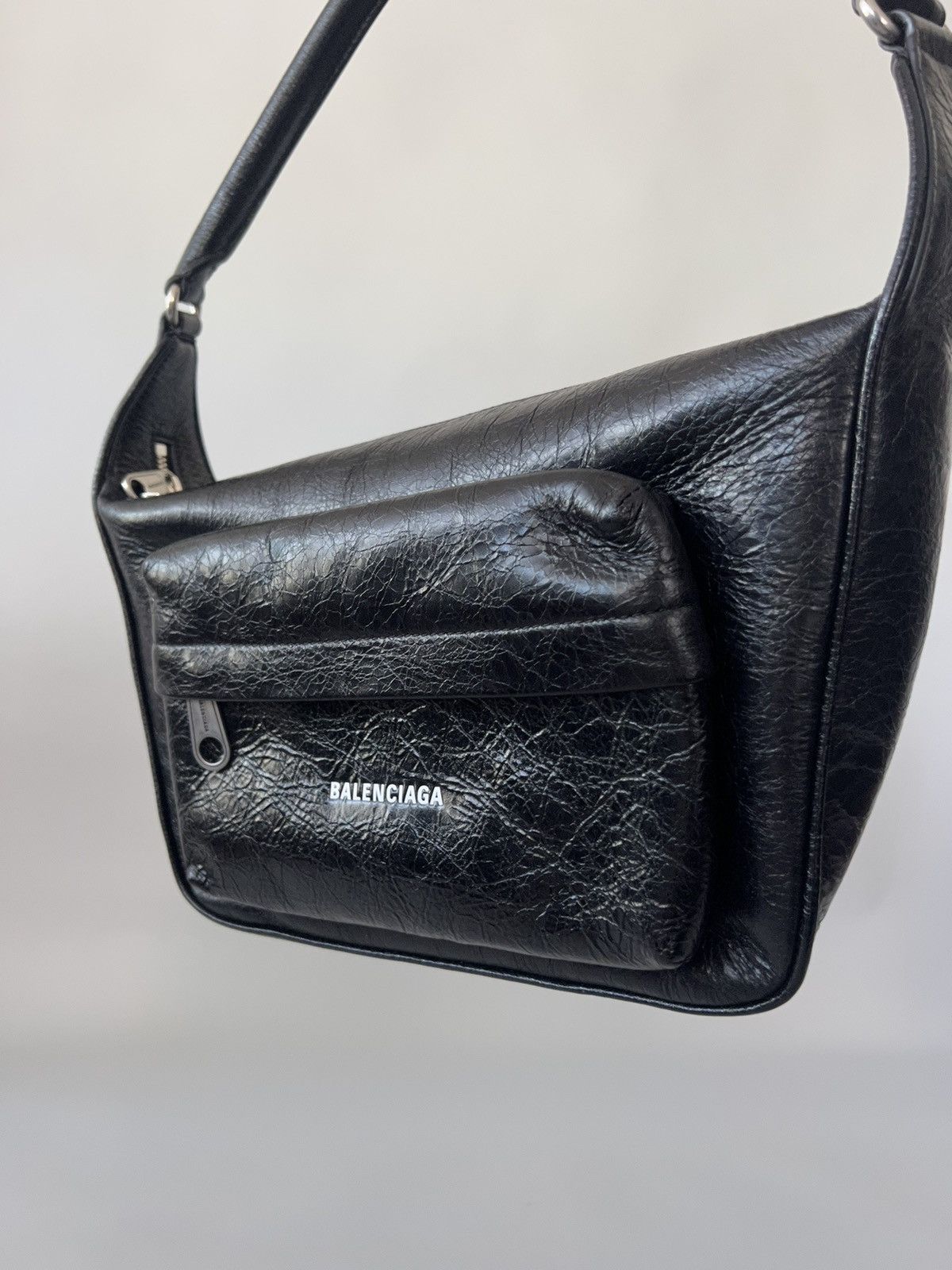 Balenciaga Balenciaga Raver Medium Creased-Leather Shoulder