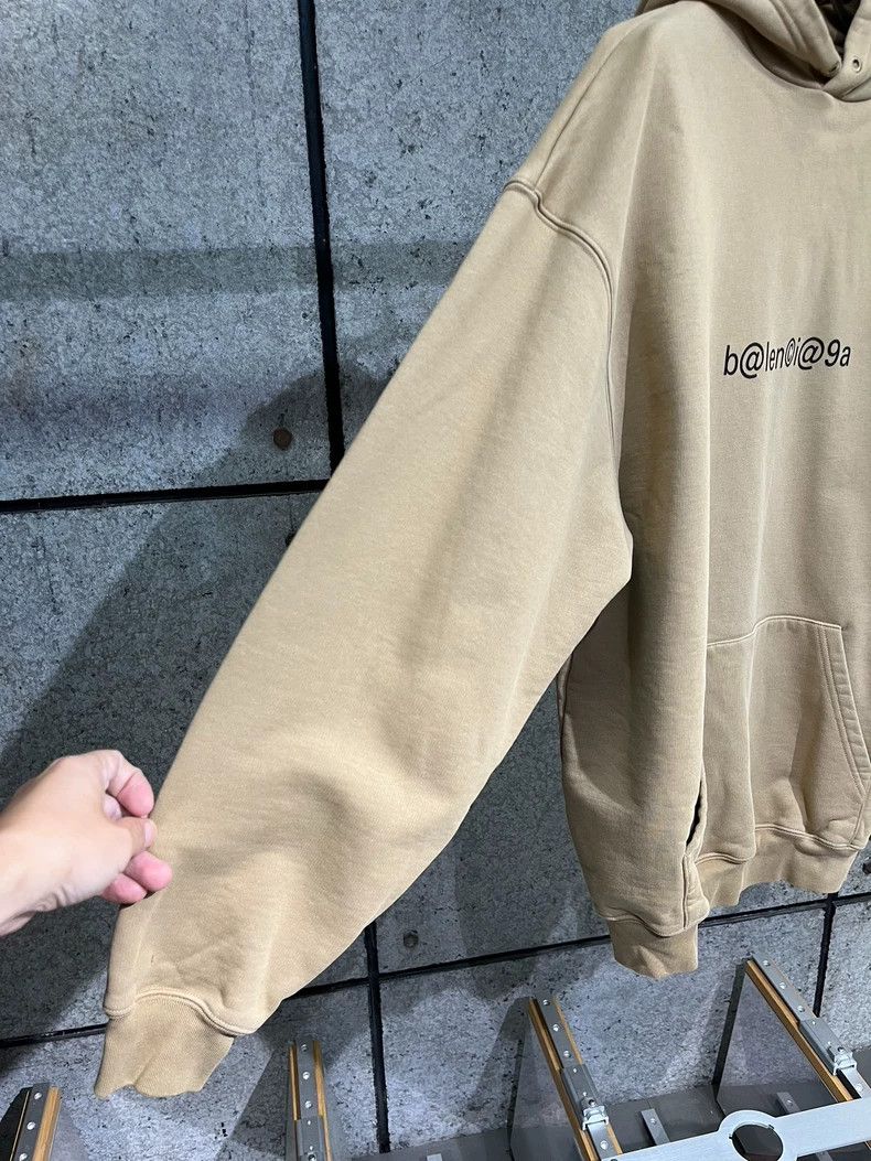 Balenciaga Balenciaga Khaki mailbox hoodie Size US S / EU 44-46 / 1 - 3 Thumbnail