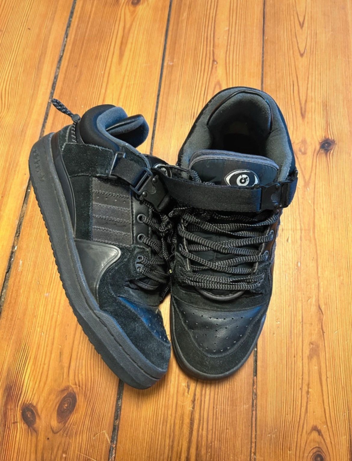 Adidas Adidas x Bad Bunny Forum Low Back To School Black Size US 10 / EU 43 - 1 Thumbnail