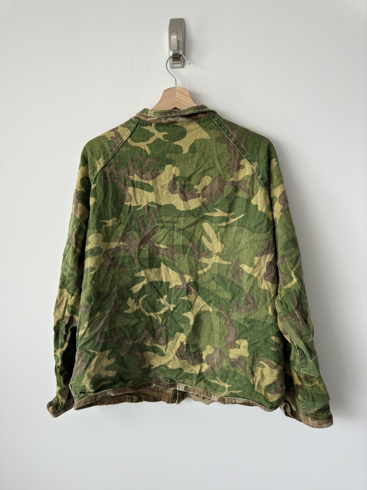 Vintage Vintage Military Camo Light Zip Up Jacket Size US L / EU 52-54 / 3 - 3 Thumbnail