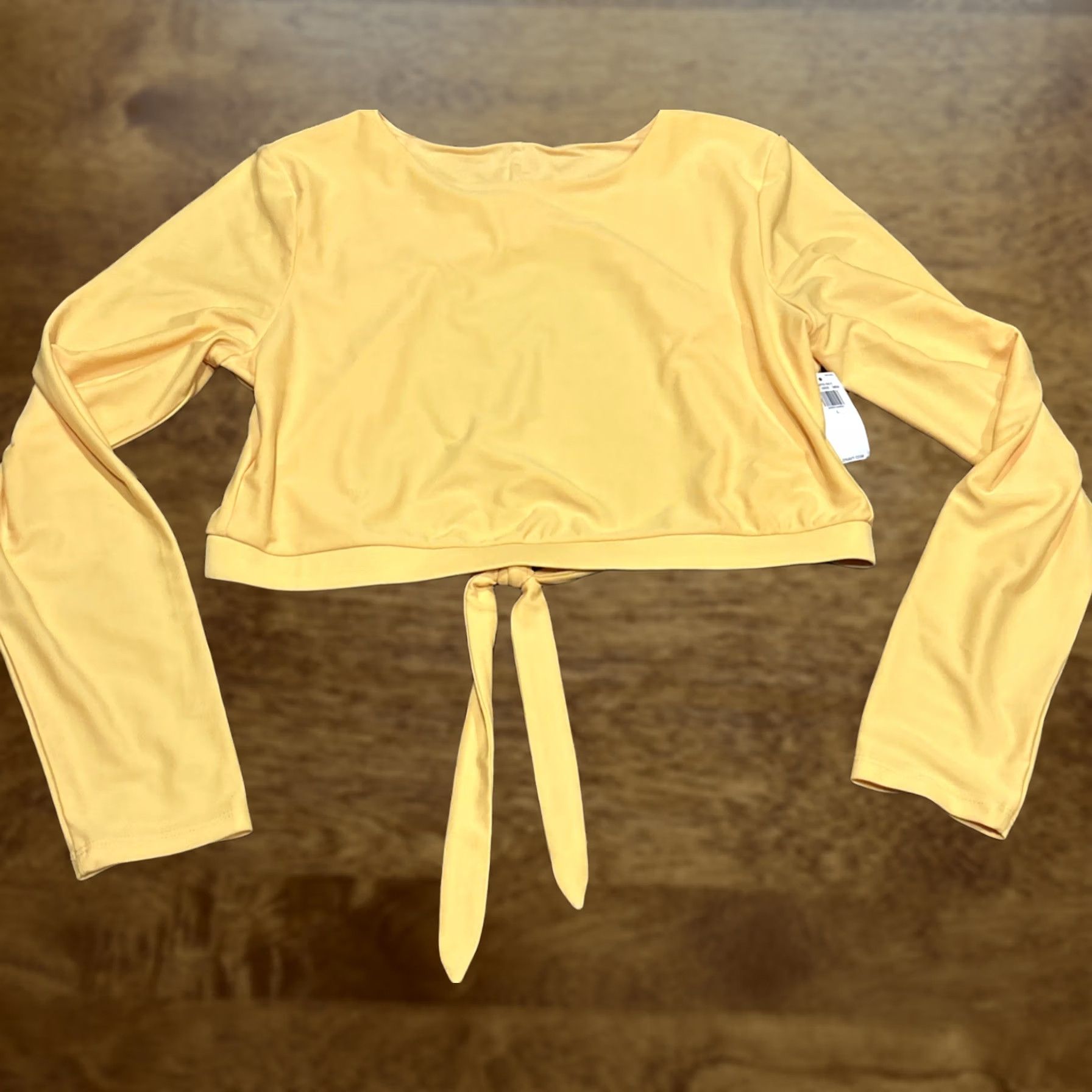 Old Navy Old Navy Blouse Shirt Cropped Long Sleeve Women L Yellow Polyester Blend NWT A10 Size L / US 10 / IT 46 - 1 Thumbnail