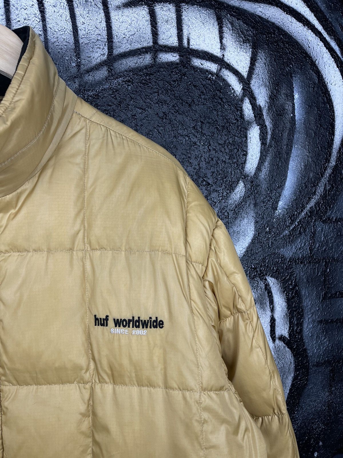 Huf × Vintage Huf Worldwide Down Puffer Jacket Men’s Size M Size US M / EU 48-50 / 2 - 7 Thumbnail