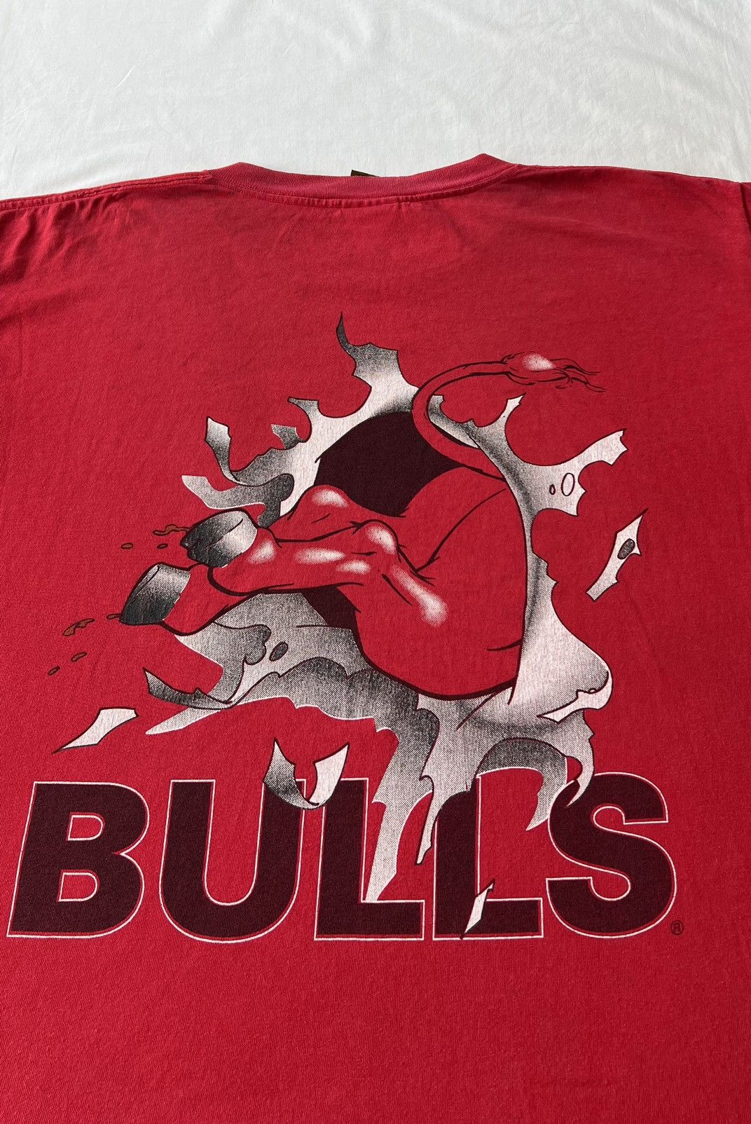 NBA Vintage 90s Chicago Bulls NBA Basketball Nutmeg Red T-shirt Size US XL / EU 56 / 4 - 19 Thumbnail