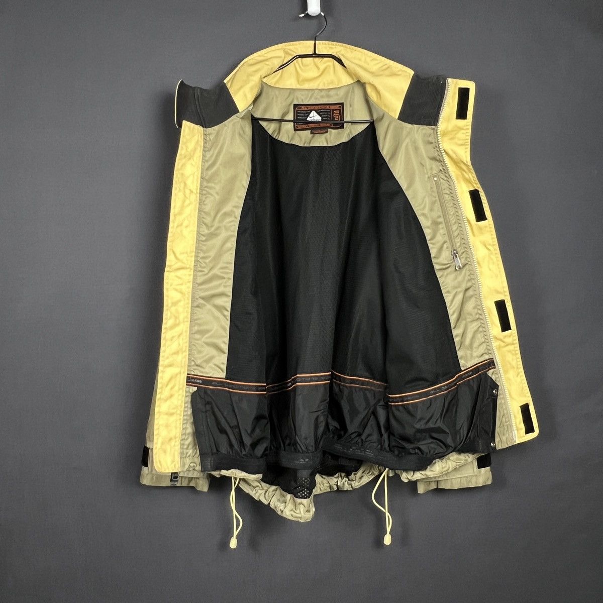 Vintage Vintage Nike ACG Outer Layer 3 Jacket 90s Size L Size US L / EU 52-54 / 3 - 8 Thumbnail