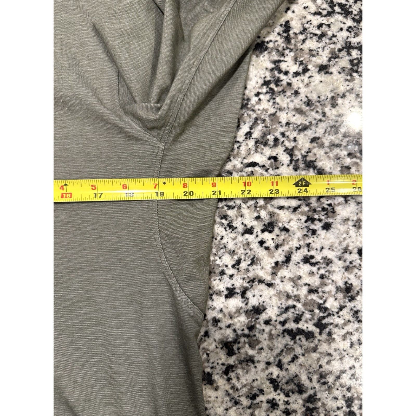 Lululemon Lululemon Shirt Mens M Green Button-Up Long Sleeve Casual Preppy Shirt Size US M / EU 48-50 / 2 - 3 Thumbnail