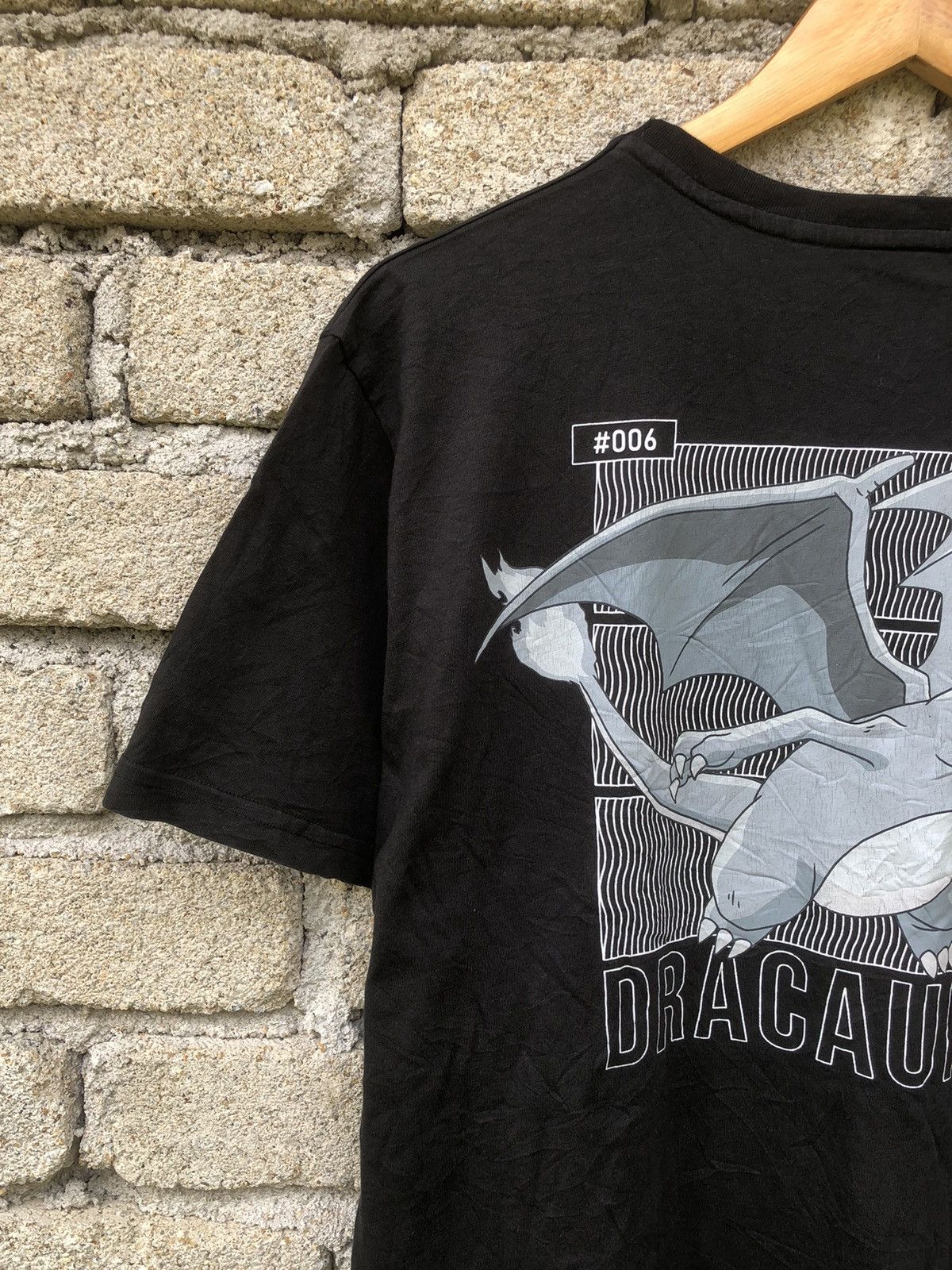 Anime × Japanese Brand × Vintage Vintage Y2K Pokemon Charizard Dracaufeu #006 Backhit Tshirt Size US L / EU 52-54 / 3 - 5 Thumbnail