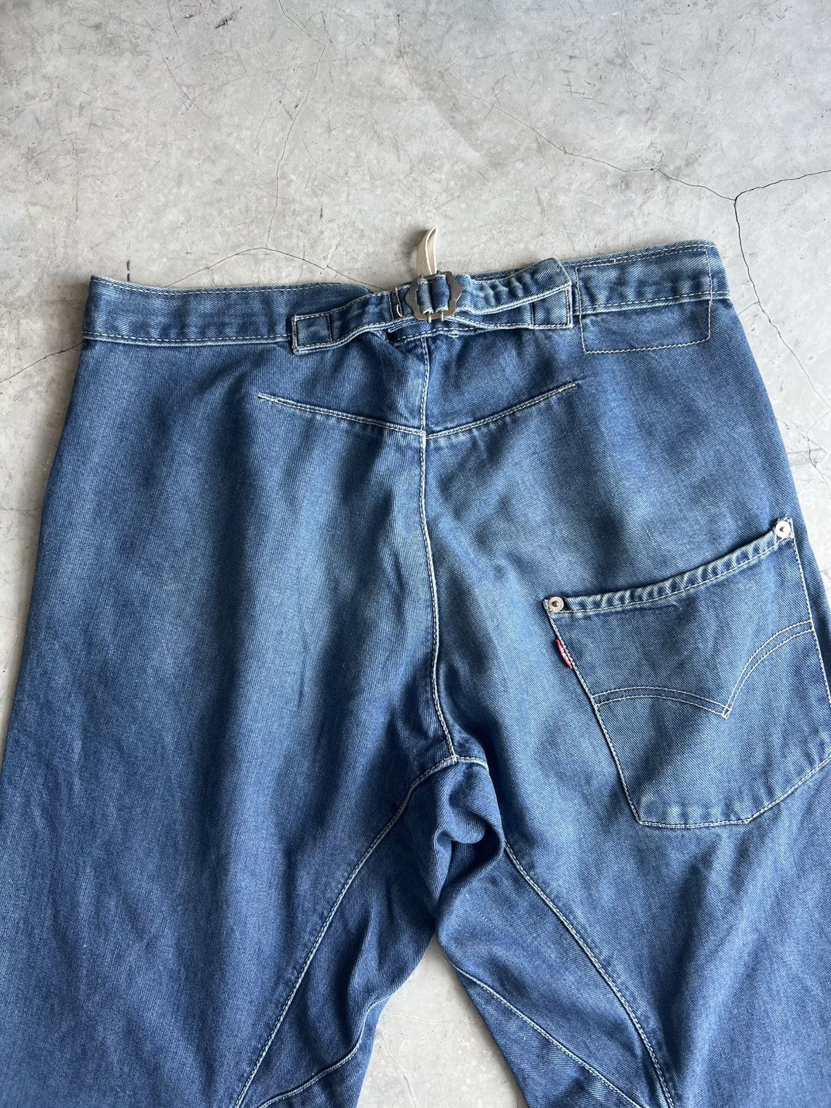 Levi's Levis Engineered Twisted Jeans Buckle Back Actual 32x33 Size US 32 / EU 48 - 1 Thumbnail