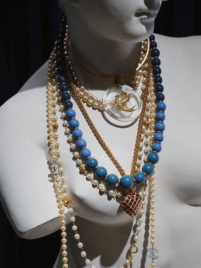 Yves Saint Laurent YSL Vintage 6-Layer Blue Gradient Resin Bead Opera Necklace Size ONE SIZE - 8 Thumbnail
